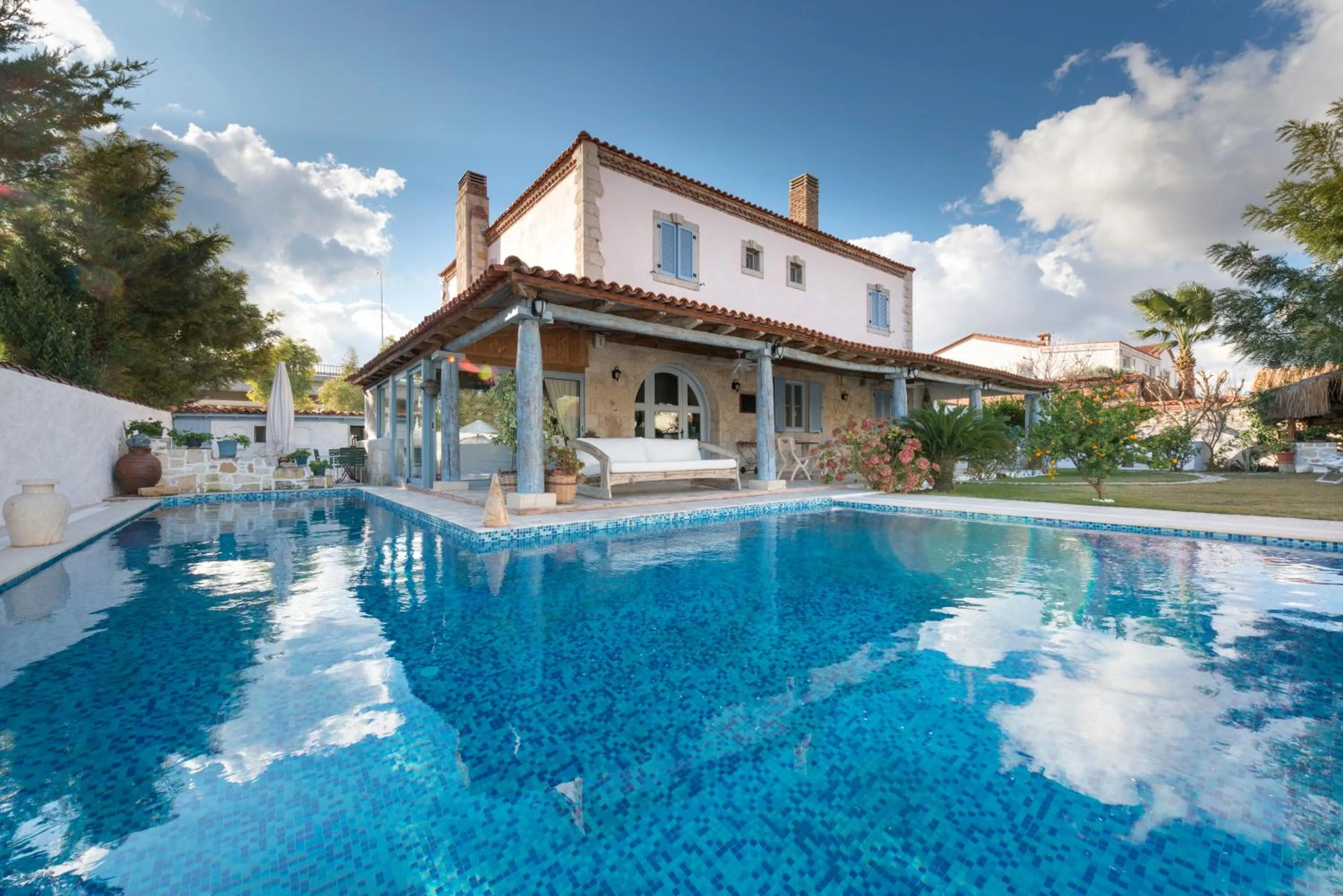 Property building in Moy Hotel