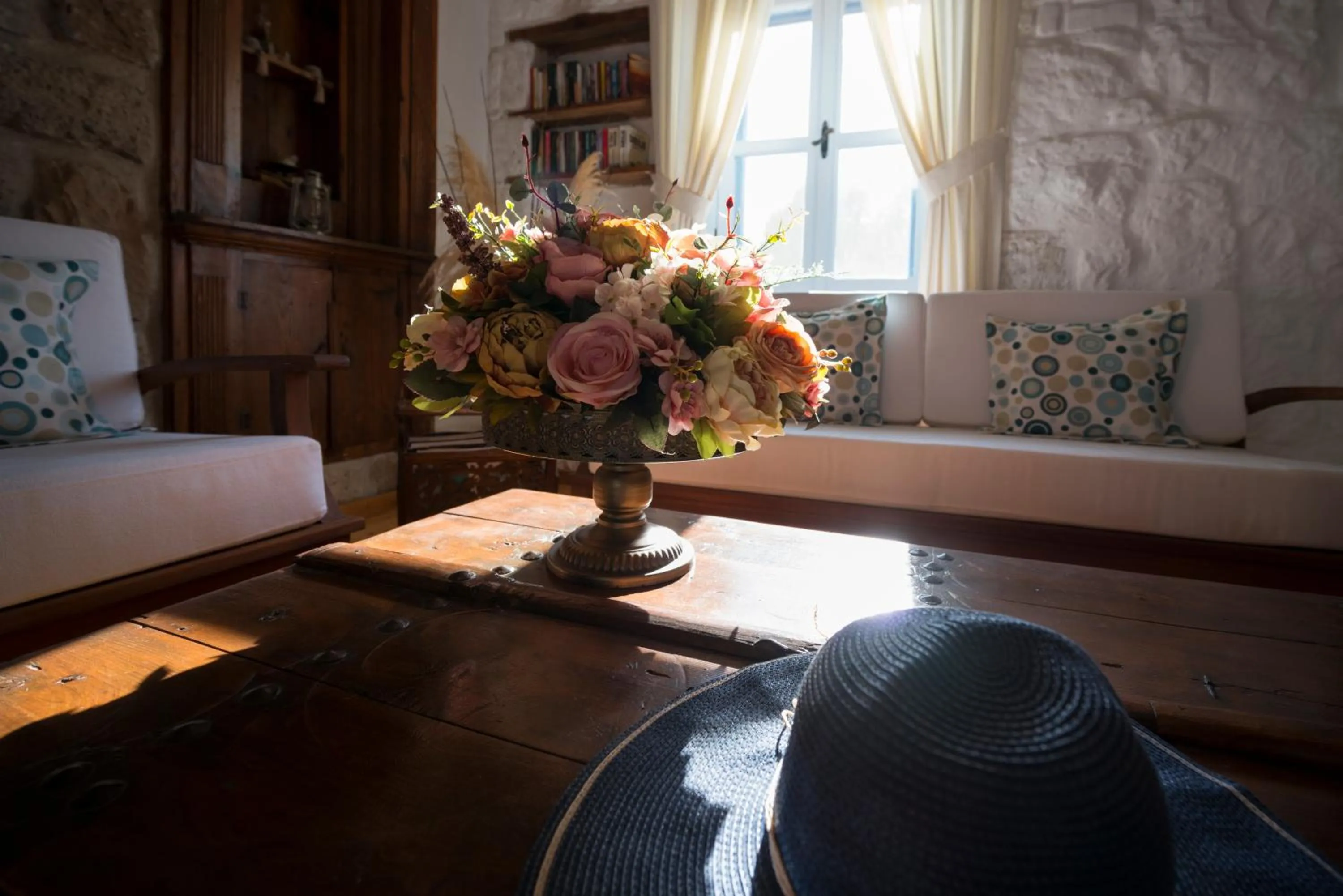 Communal lounge/ TV room in Moy Hotel