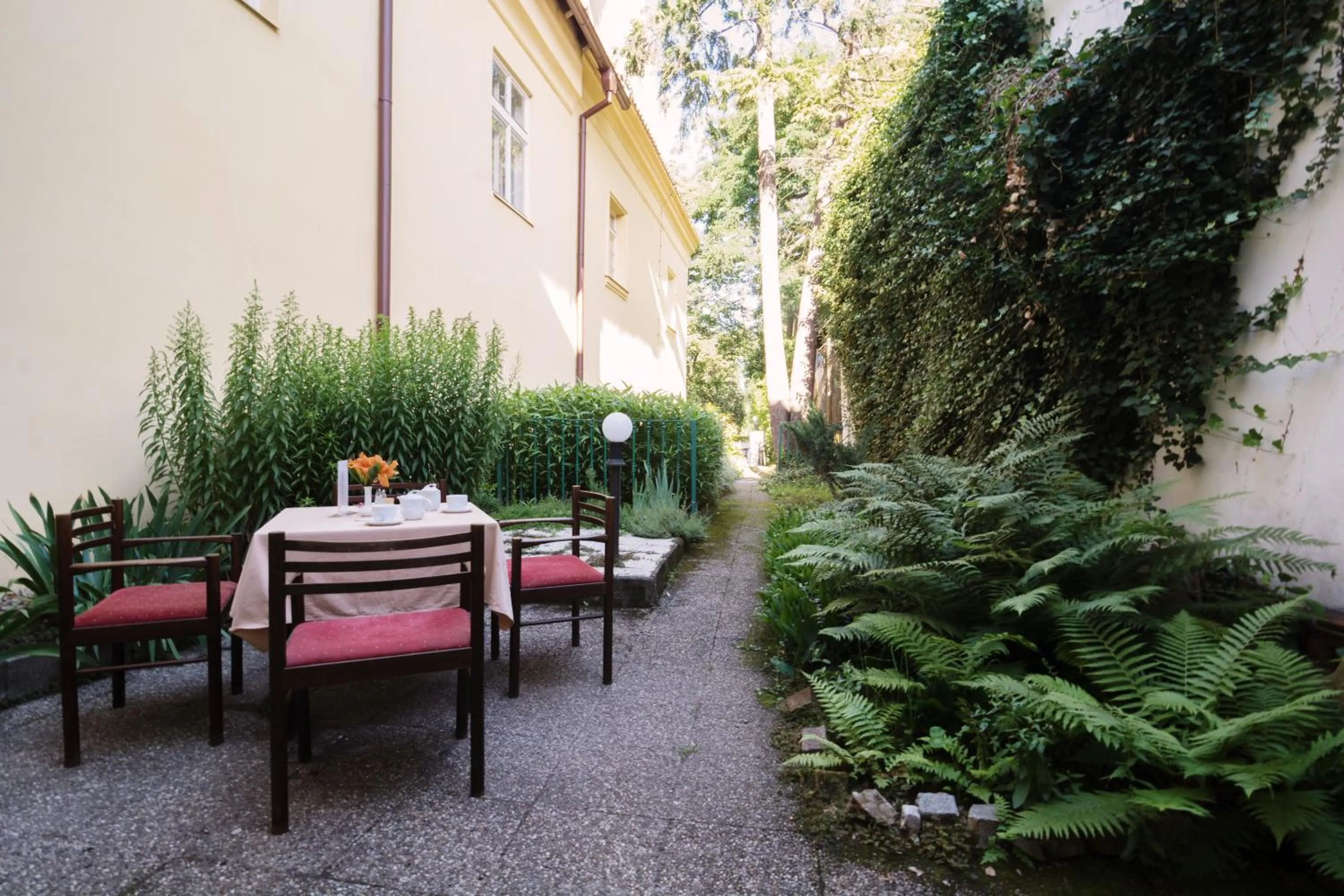 Patio in Pension Dientzenhofer