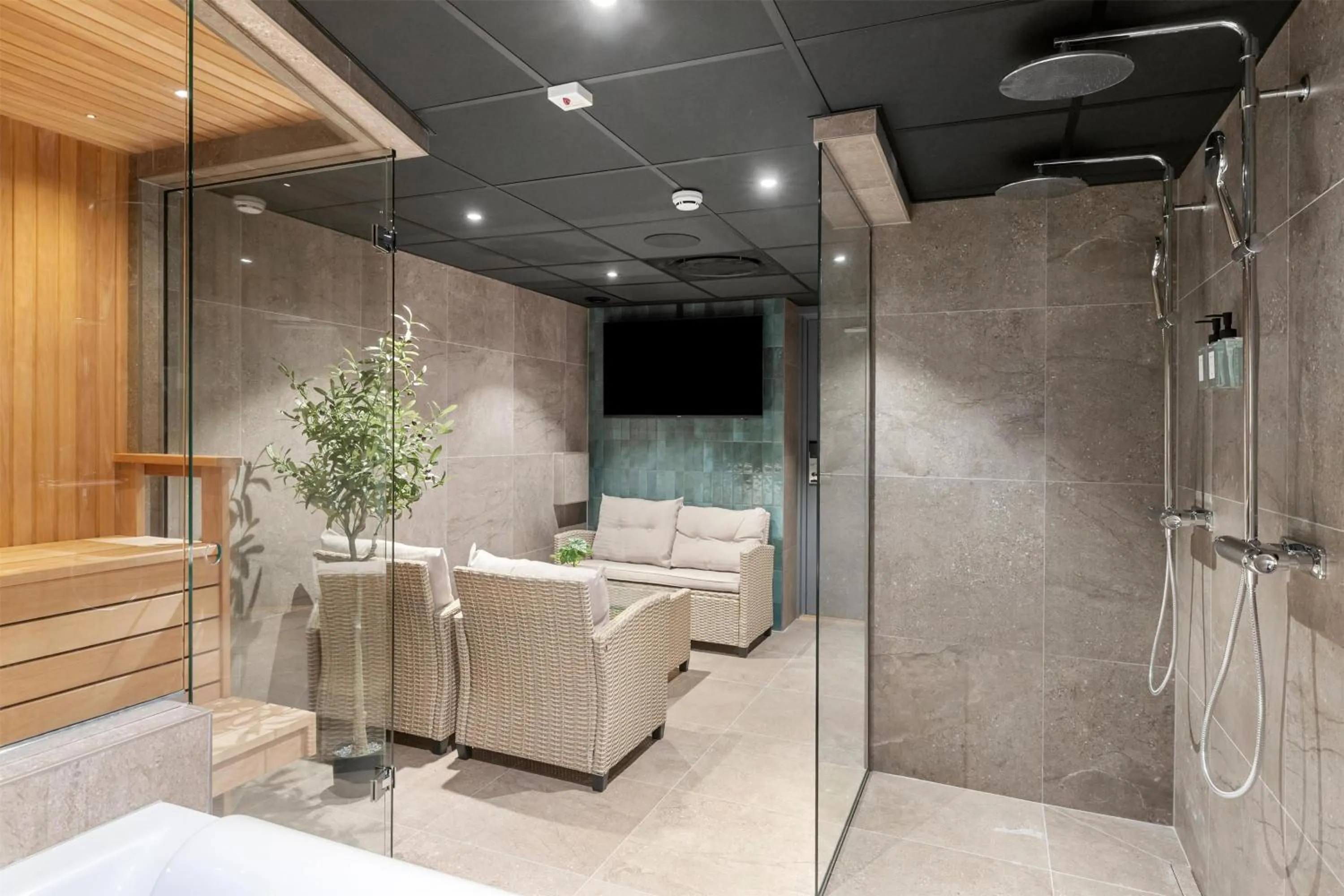 Hot Tub in Best Western Hotel City Gavle