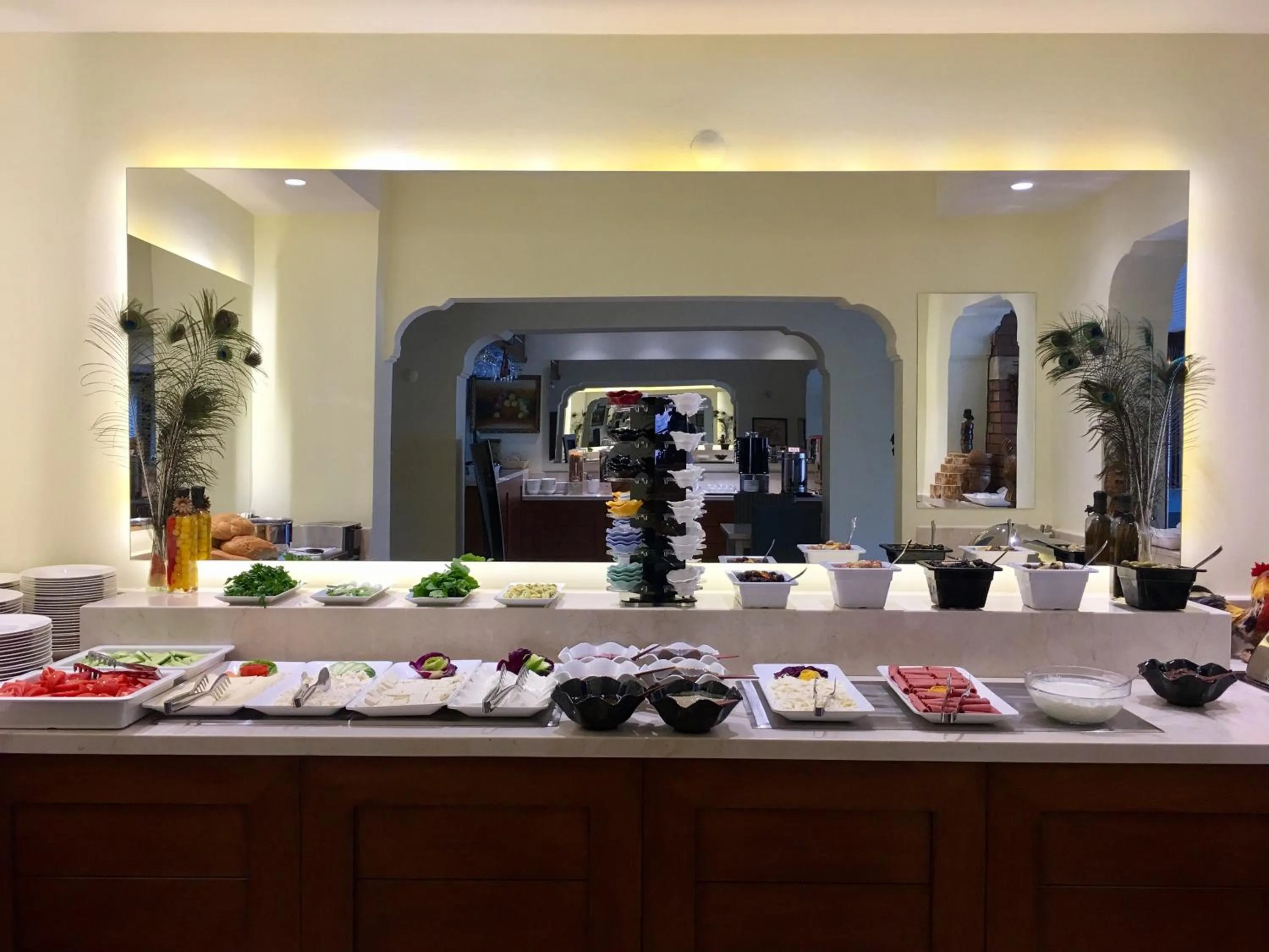 Buffet breakfast in Hotel Villa Daffodil