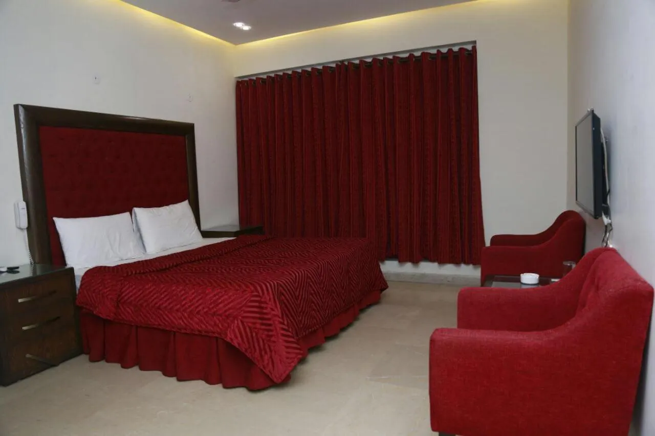 Bed in City View Hotel & Restaurant