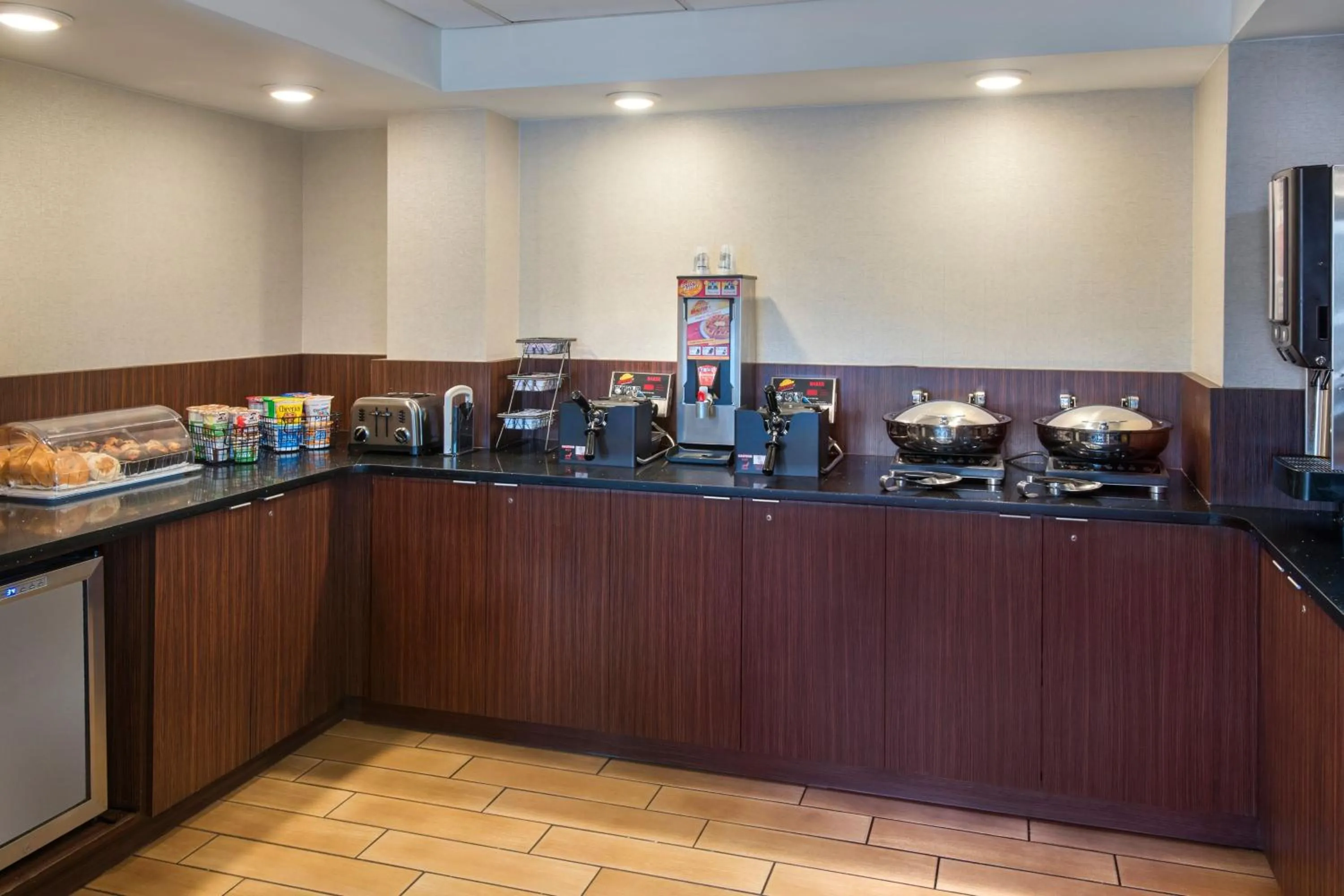 Breakfast in Fairfield by Marriott Rochester Henrietta/University Area