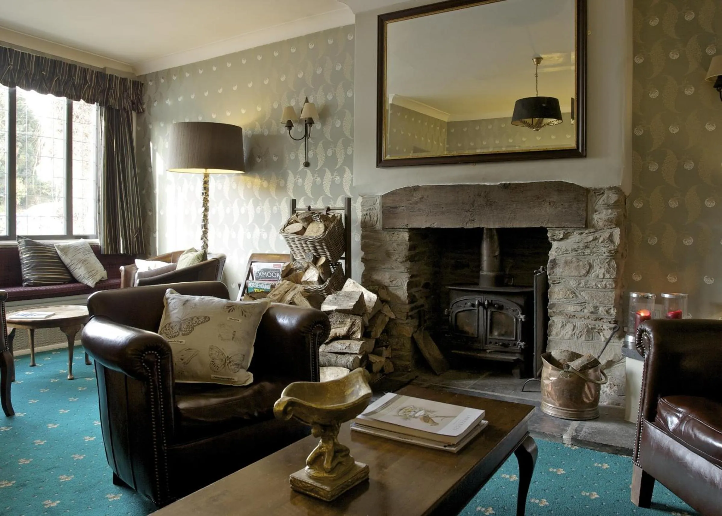 Communal lounge/ TV room in Exmoor White Horse Inn