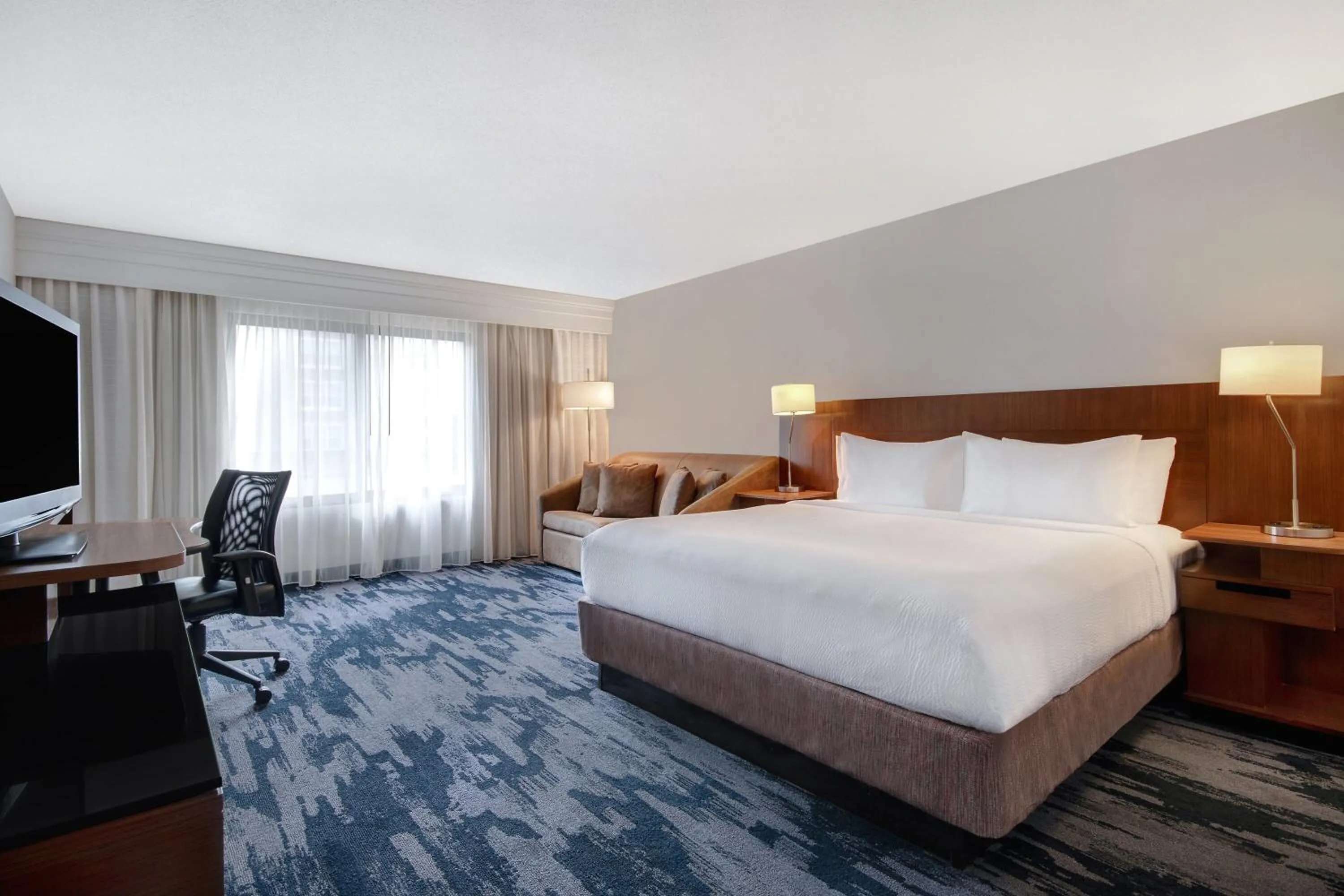 Bedroom, Bed in Fairfield Inn and Suites by Marriott Rochester West/Greece