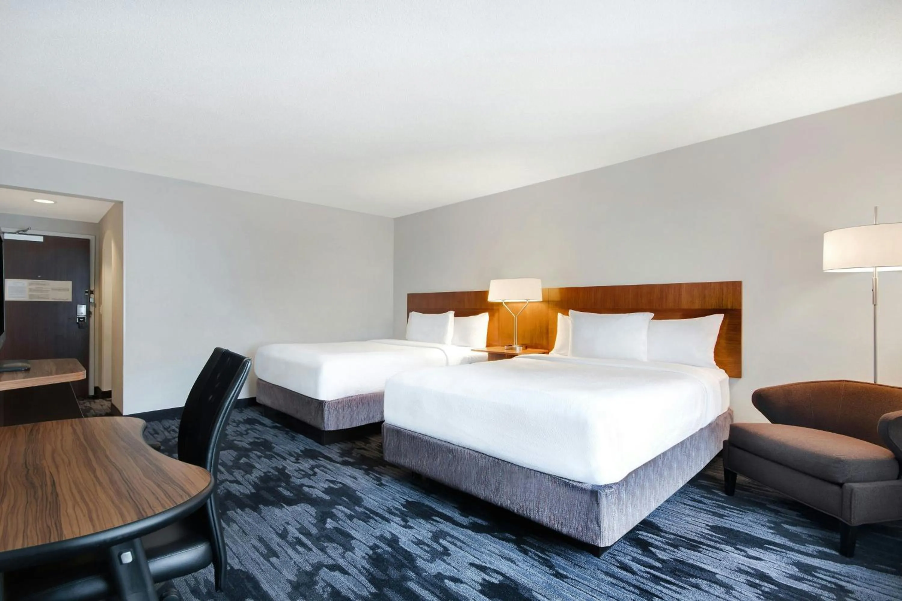 Photo of the whole room, Bed in Fairfield Inn and Suites by Marriott Rochester West/Greece