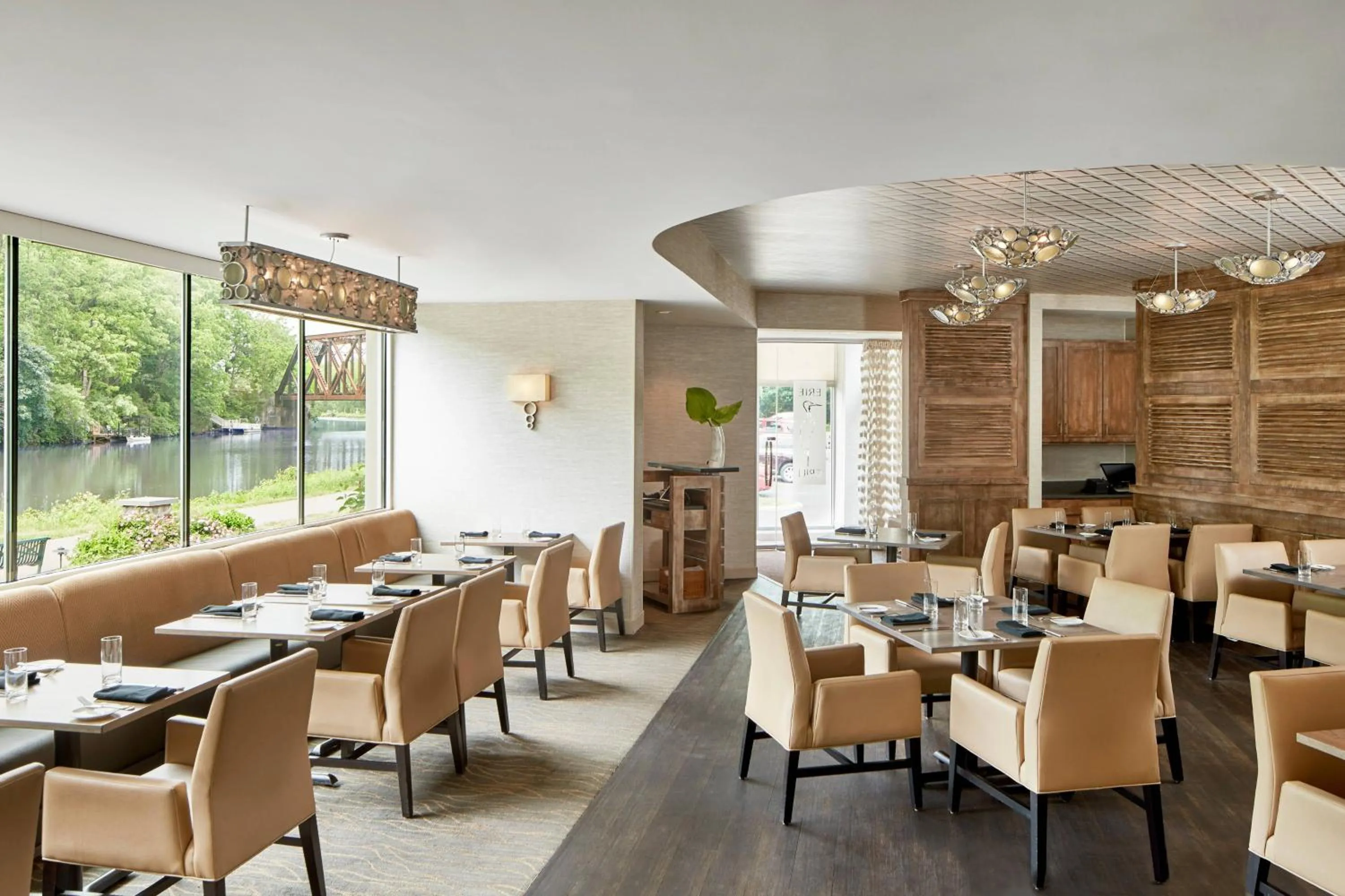 Breakfast in The Del Monte Lodge Renaissance Rochester Hotel & Spa