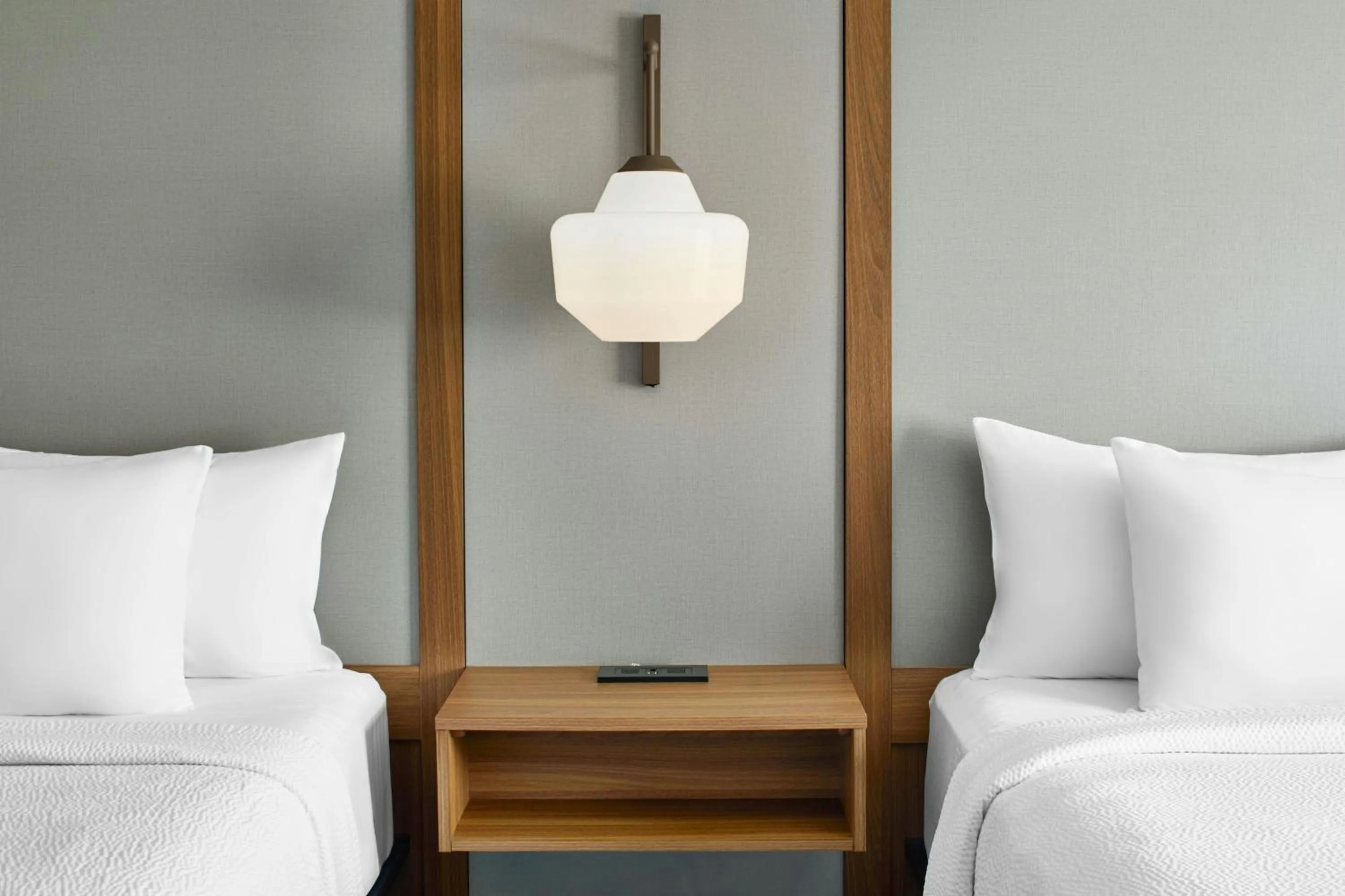 Photo of the whole room, Bed in Fairfield Inn by Marriott Rochester East