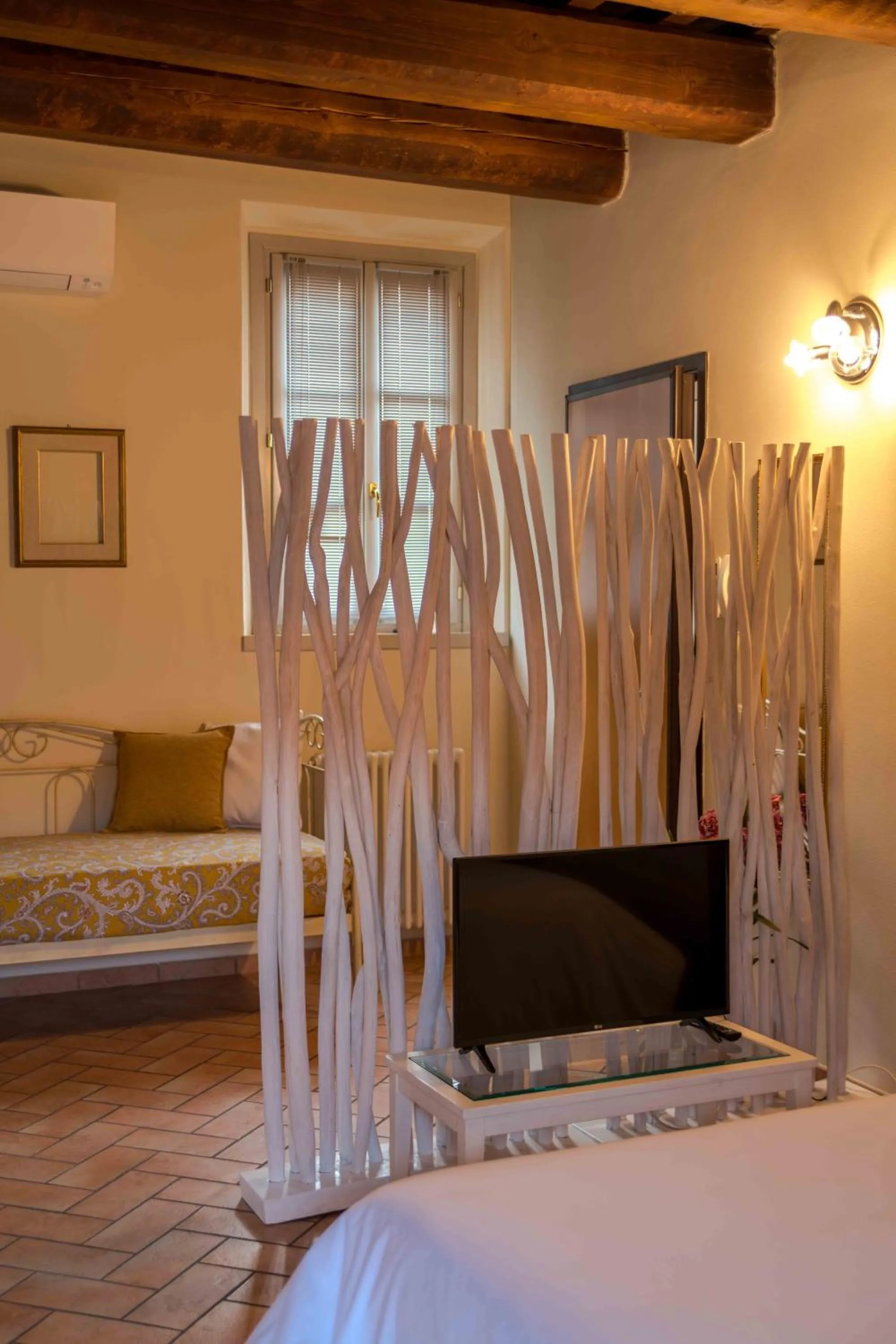 Bed in La Maison B&B