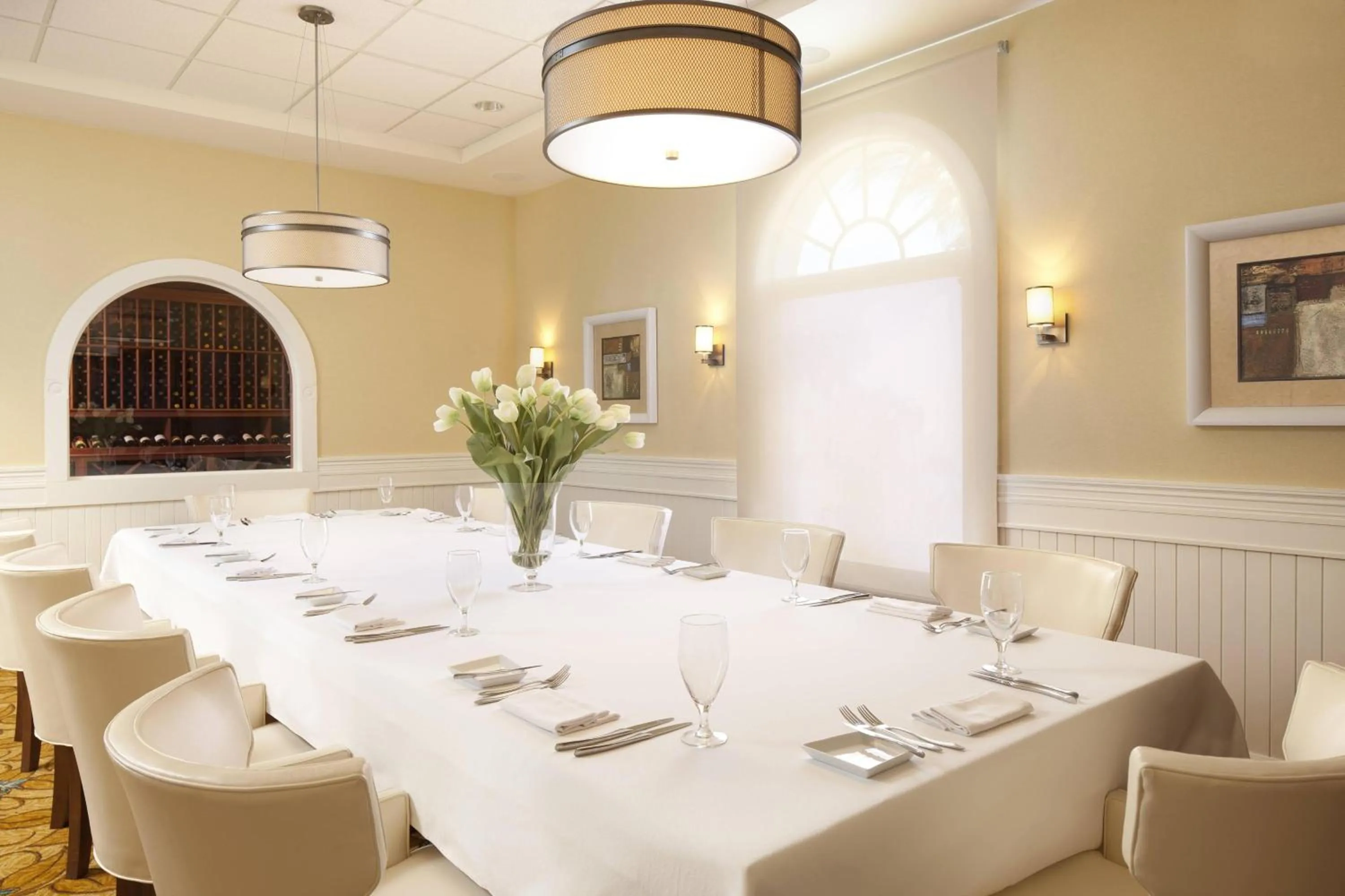 Restaurant/places to eat in Marriott Sanibel Harbour Resort & Spa