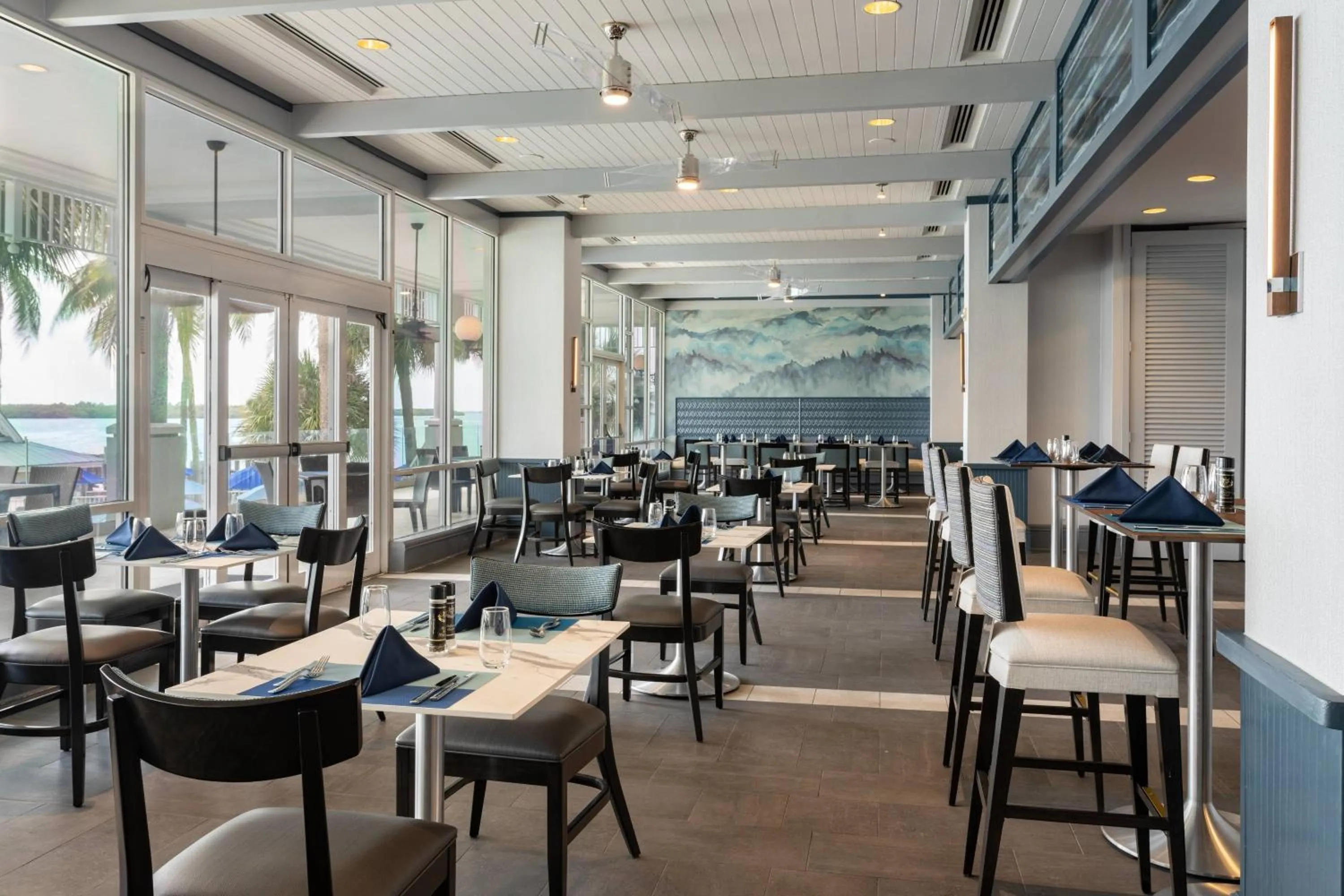 Restaurant/places to eat in Marriott Sanibel Harbour Resort & Spa