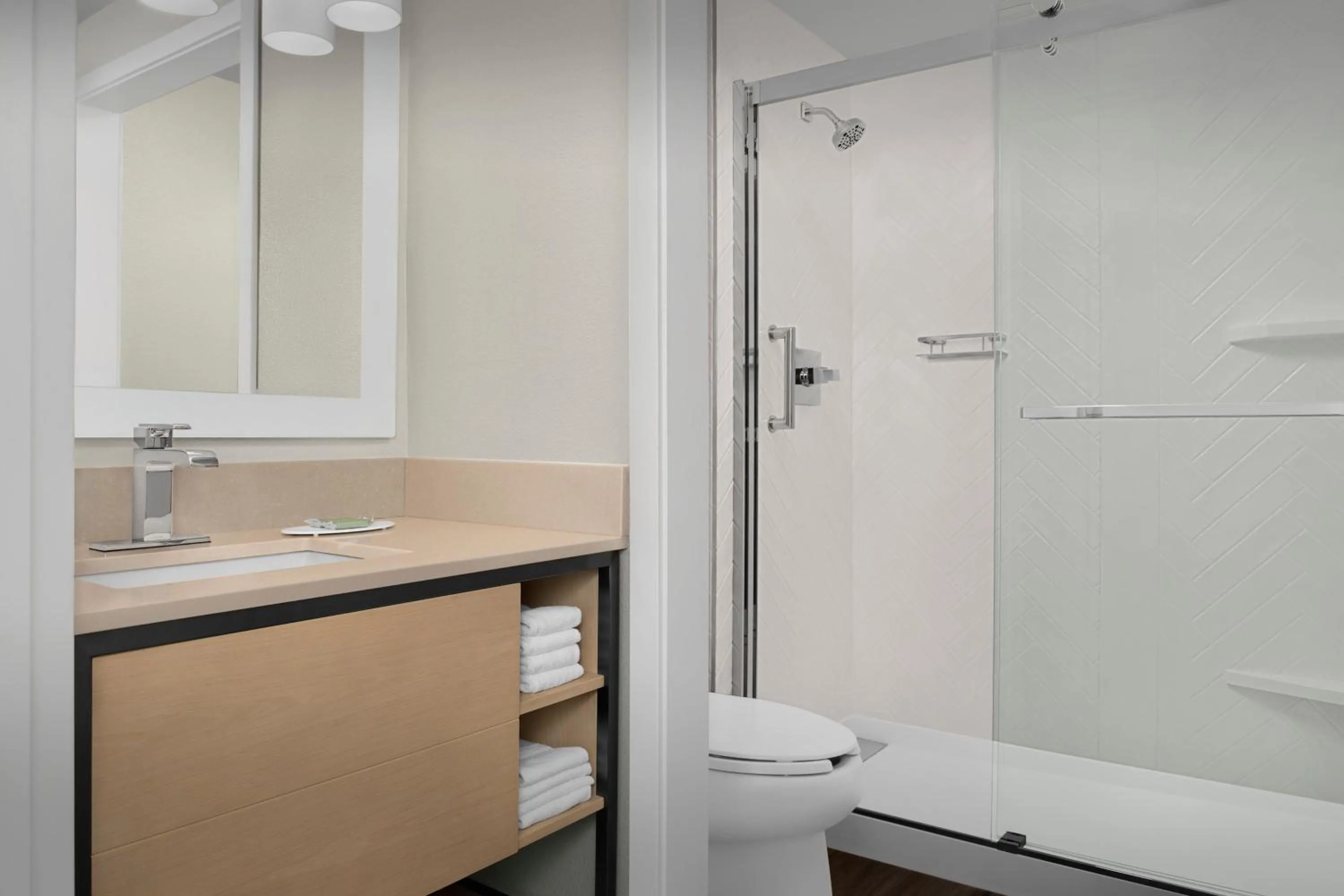 Bathroom in TownePlace Suites Sacramento Cal Expo