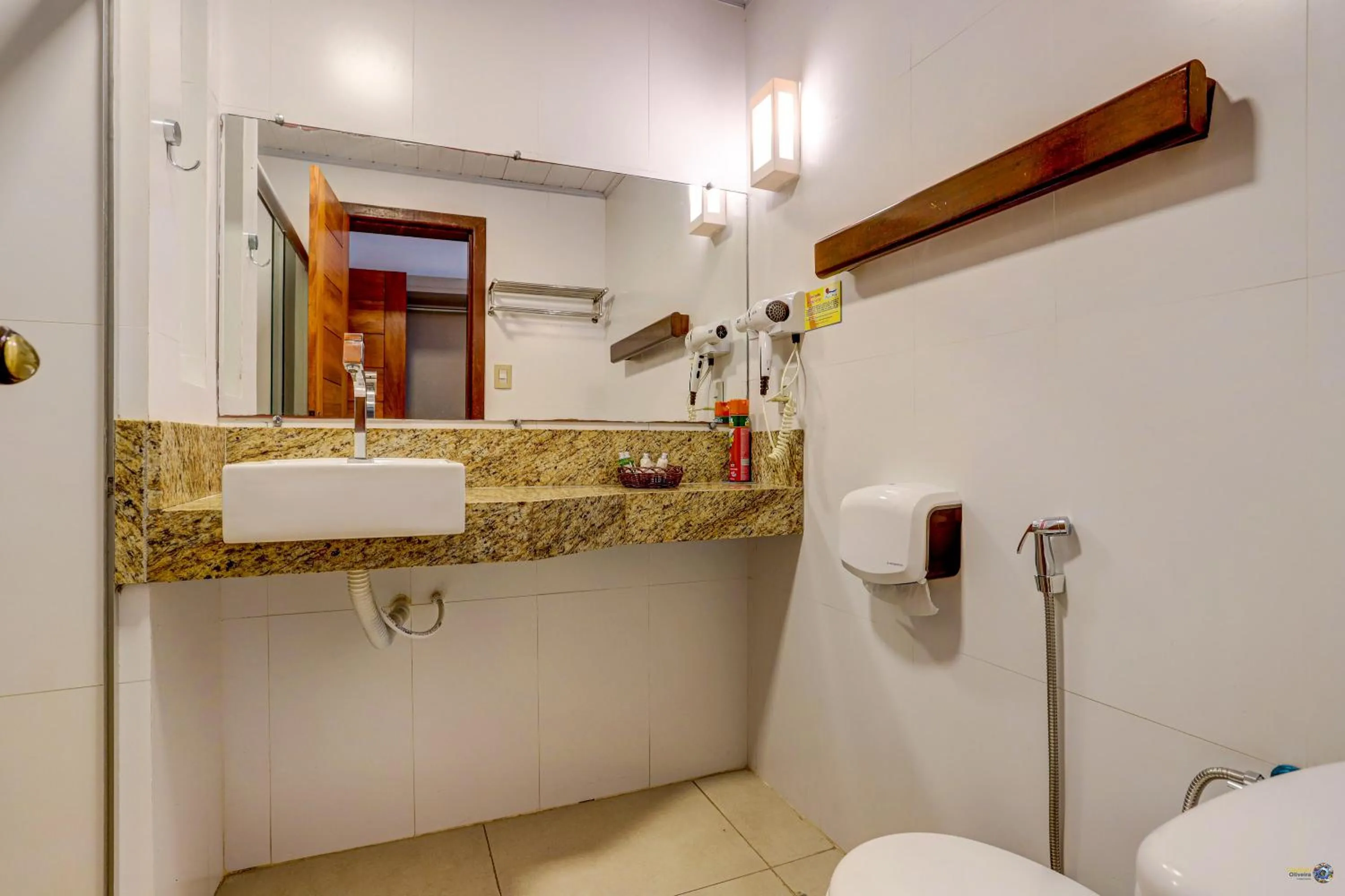 Toilet in Pousada Praia Bela