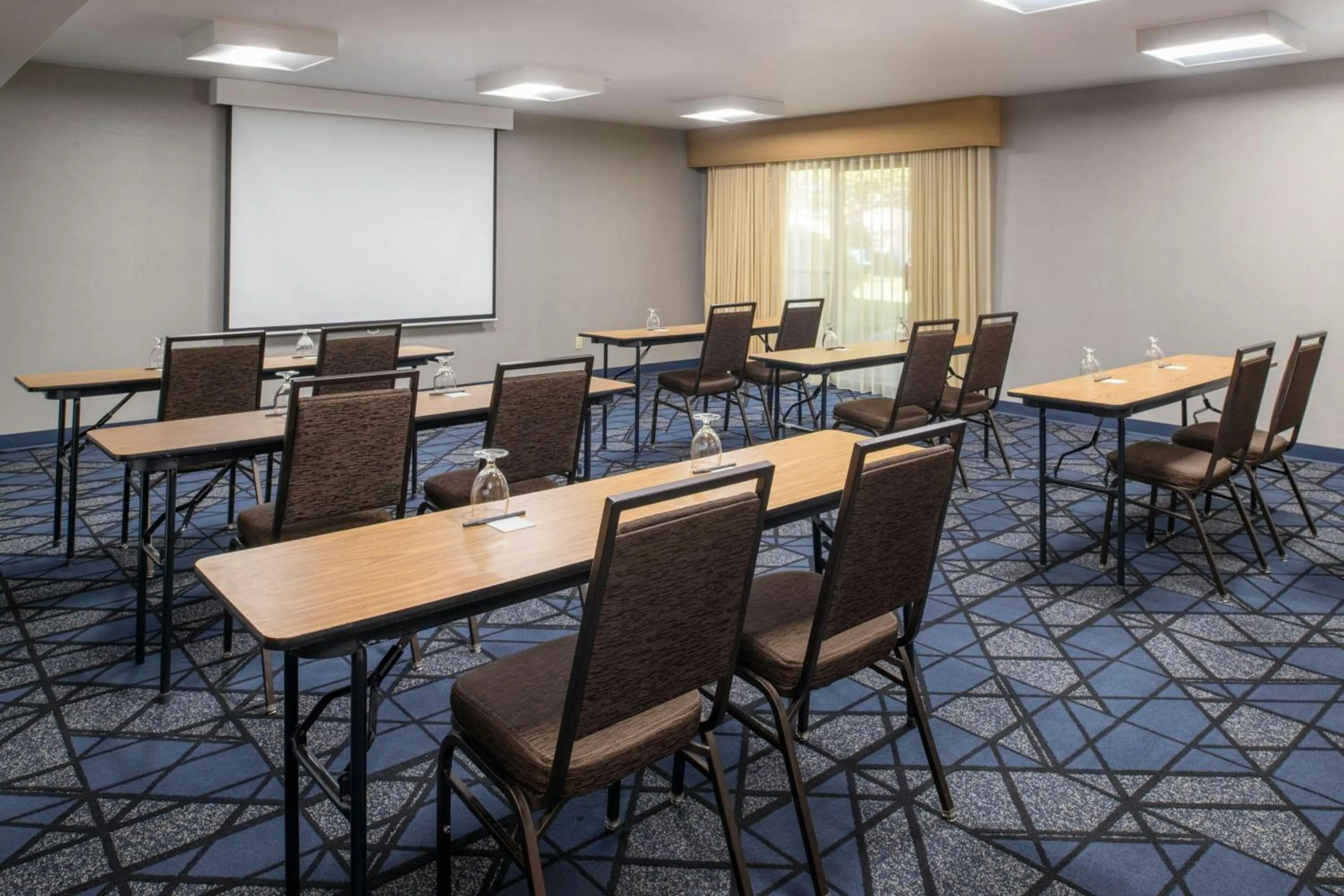 Meeting/conference room in Courtyard by Marriott Vacaville