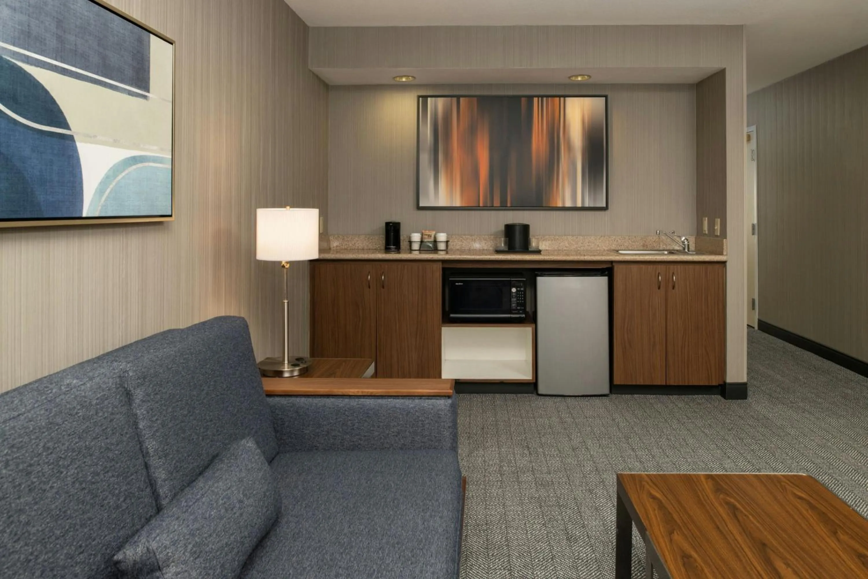 Lounge or bar in Courtyard by Marriott Vacaville