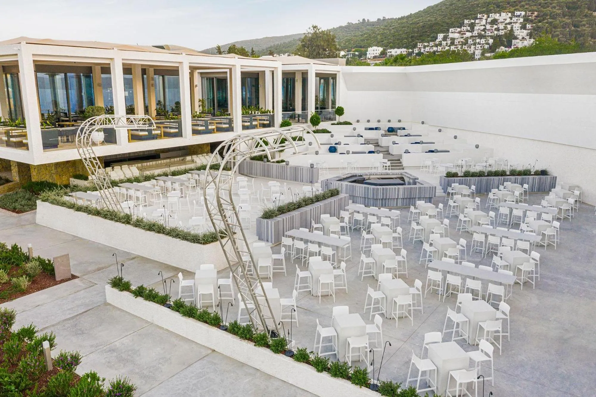 Lounge or bar in Voyage Torba Hotel