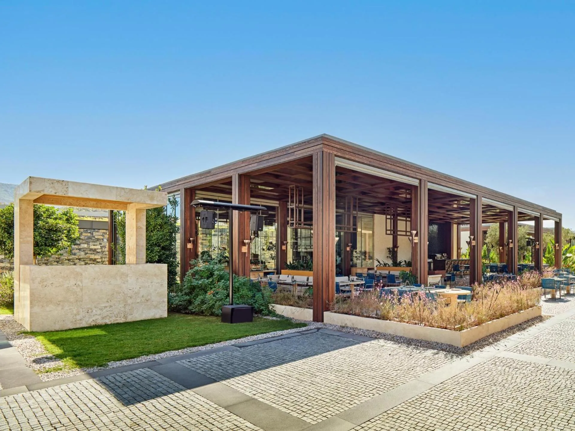 Restaurant/places to eat in Voyage Torba Hotel