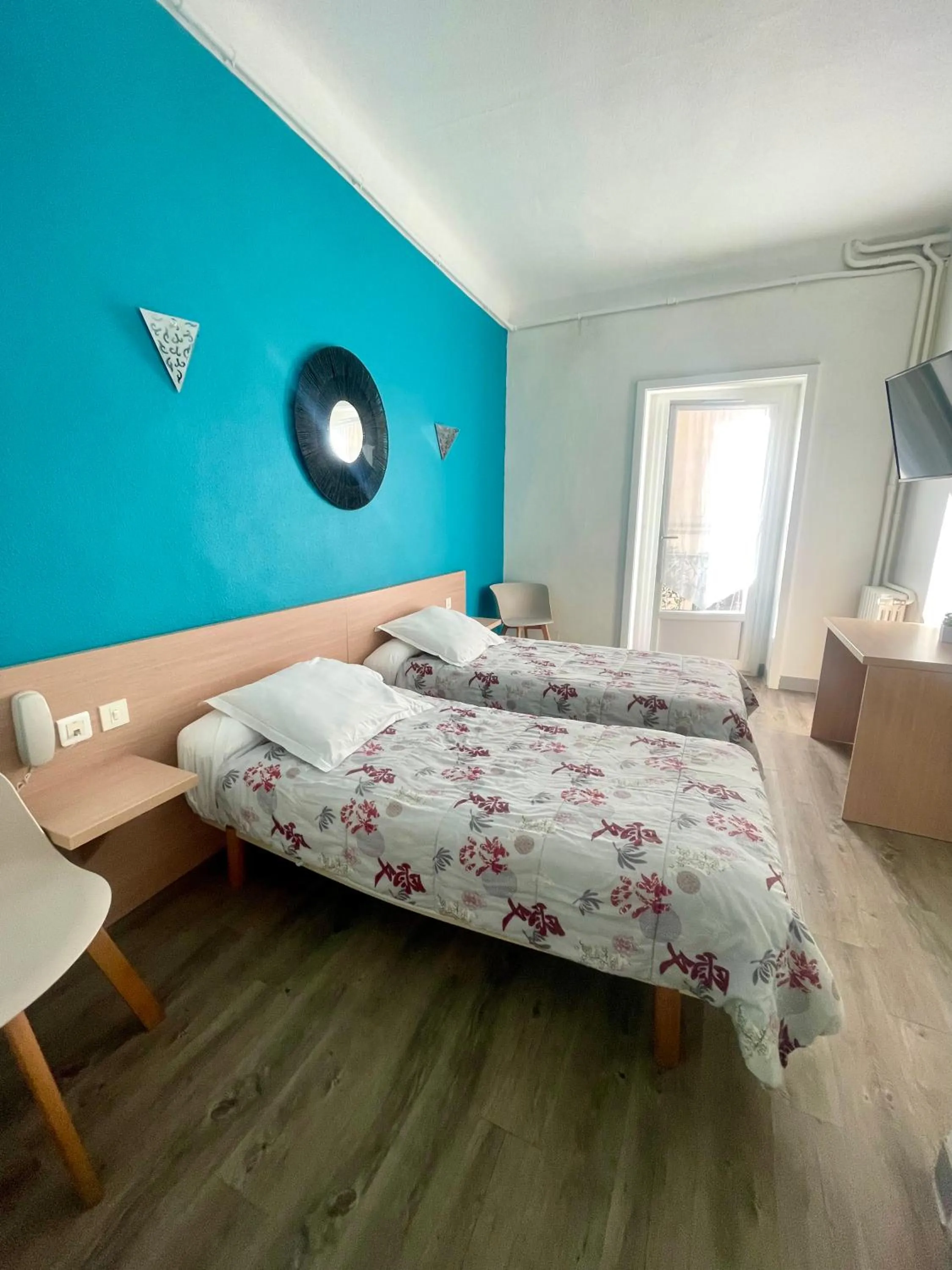 Bed in Hôtel Colisée-Verdun Centre Gare Saint-Roch