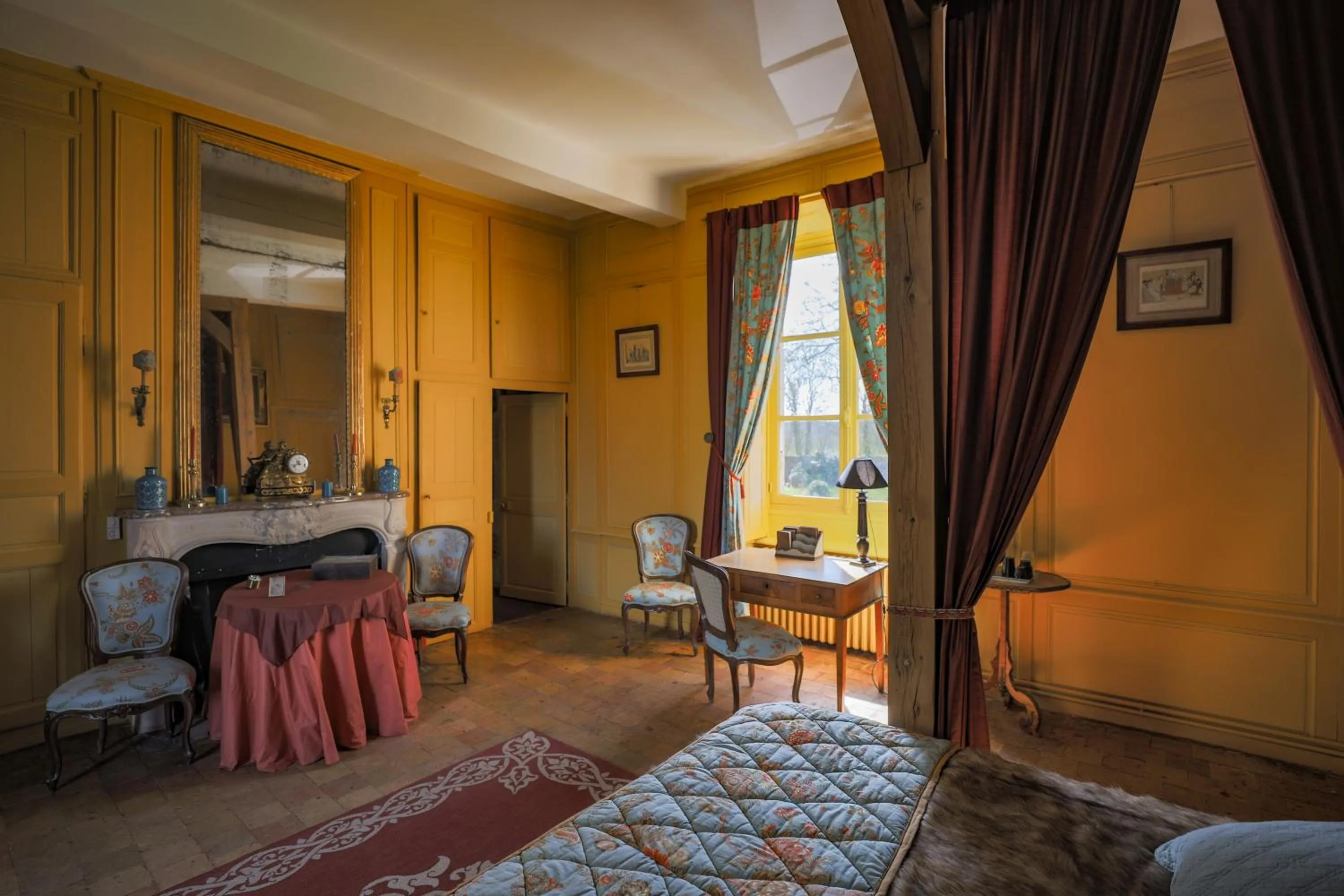 Bedroom, Bed in Chateau du Blanc Buisson