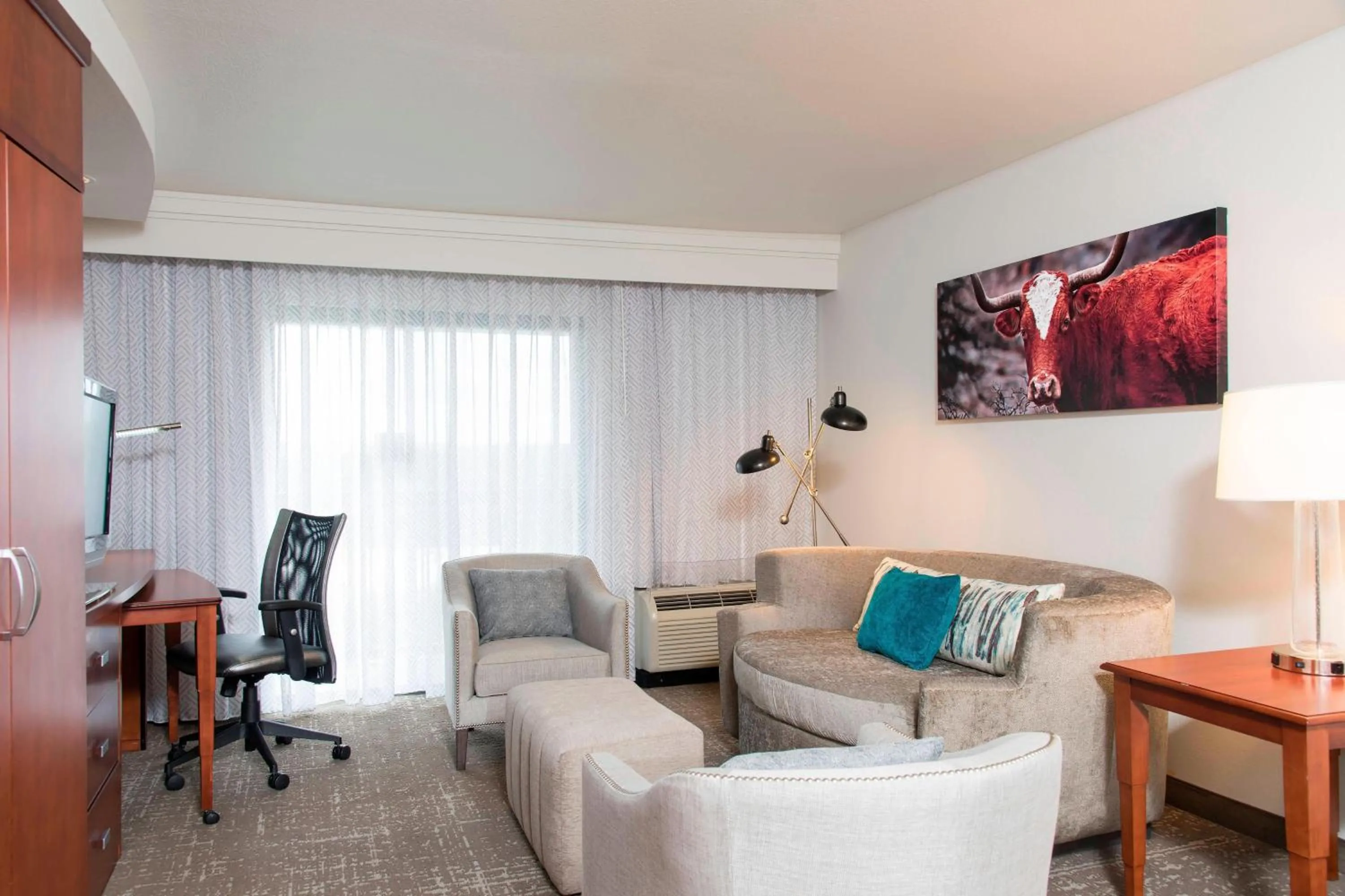 Living room in Courtyard by Marriott San Antonio North Stone Oak At Legacy