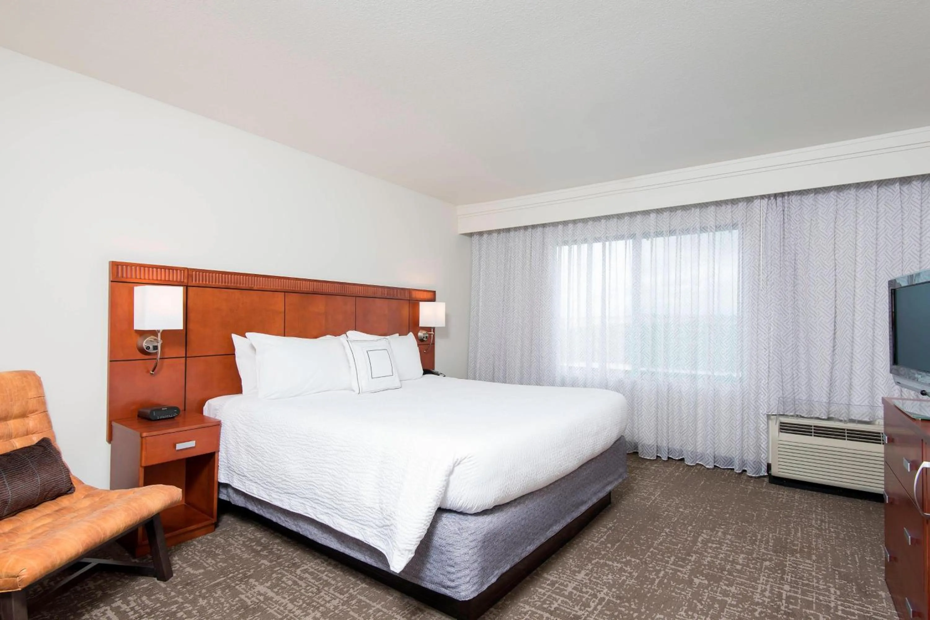 Bedroom, Bed in Courtyard by Marriott San Antonio North Stone Oak At Legacy