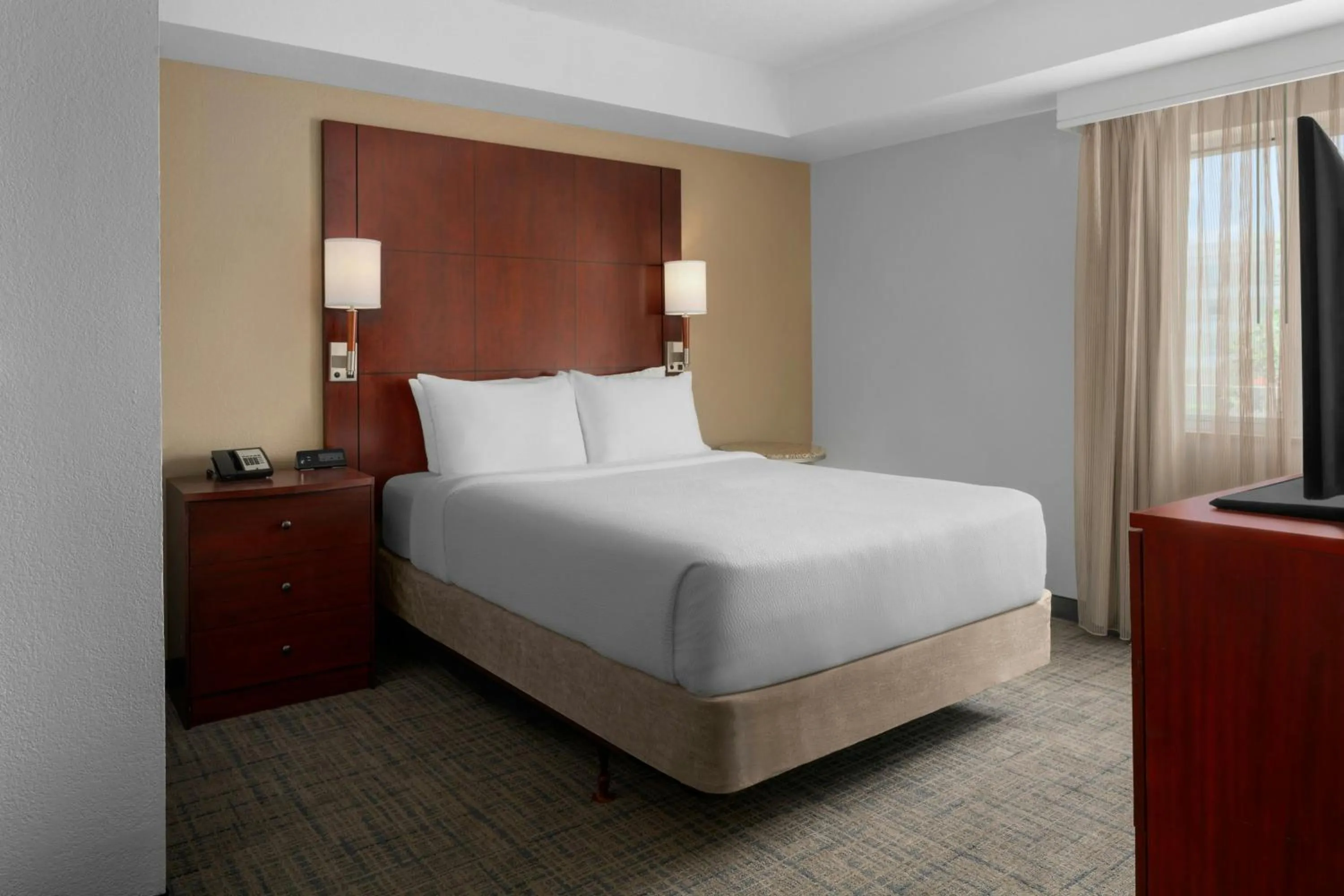 Bedroom, Bed in Residence Inn by Marriott San Antonio Six Flags at The RIM