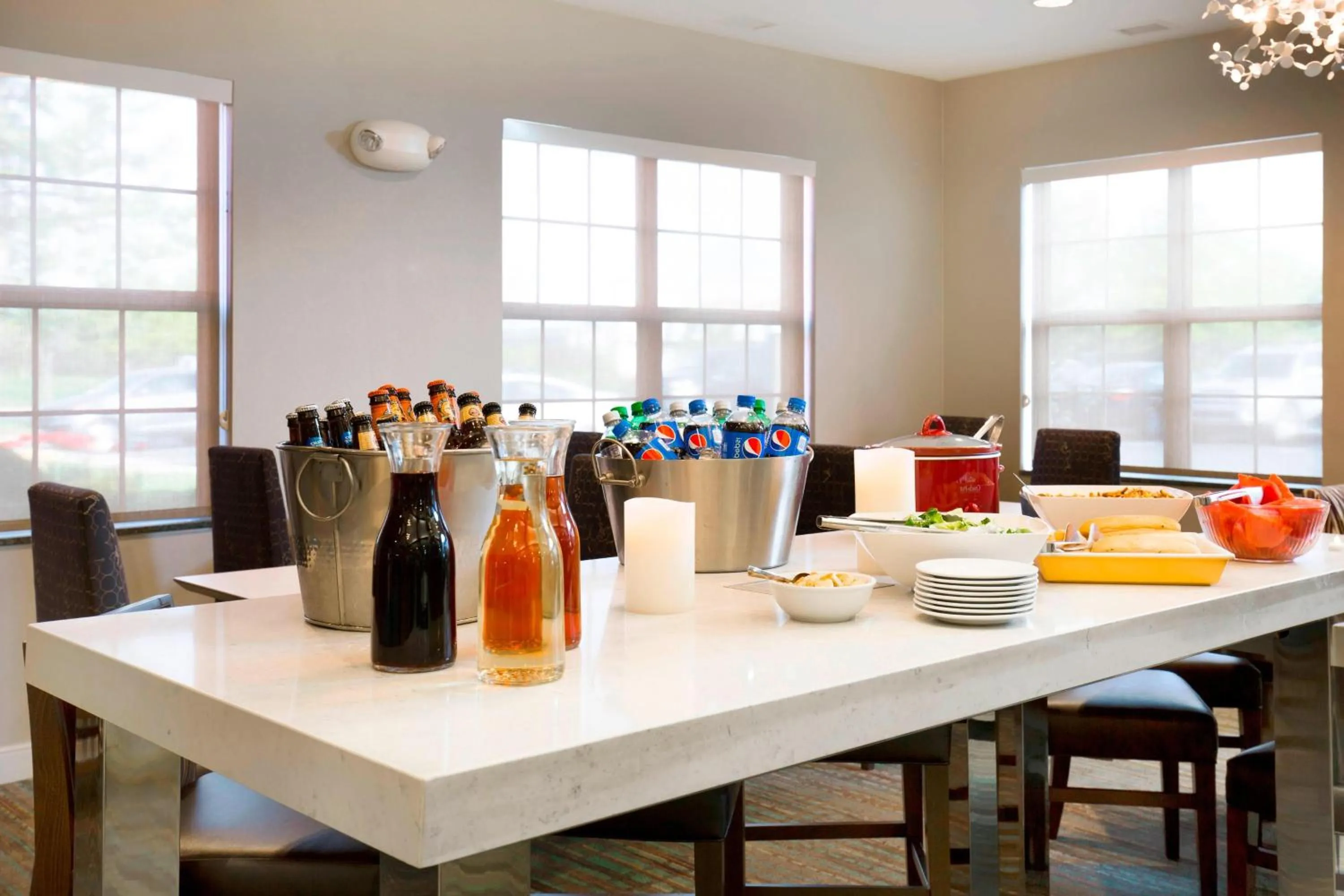 Restaurant/places to eat in Residence Inn by Marriott San Antonio North Stone Oak