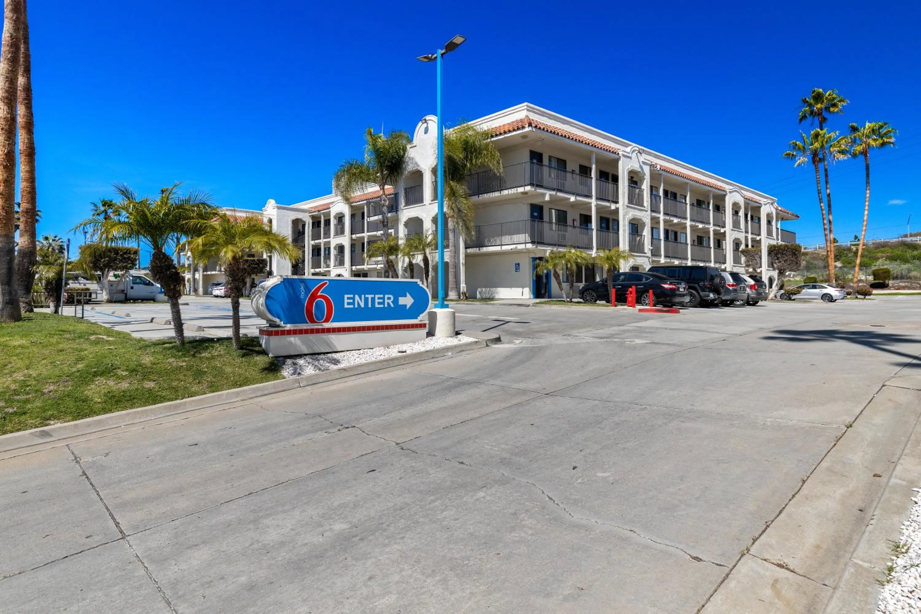 Property building in Motel 6-Oceanside, CA