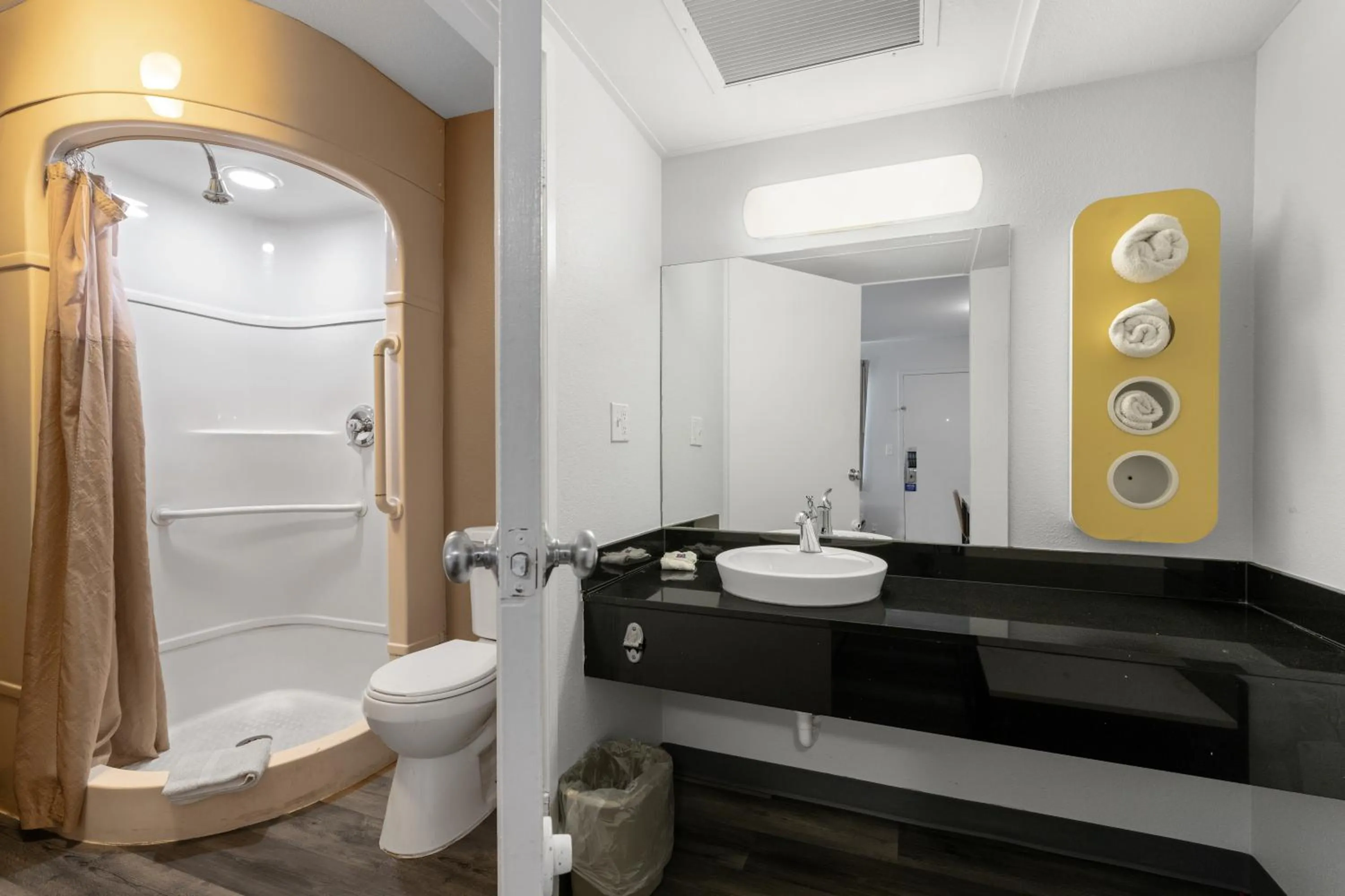 Shower in Motel 6-Oceanside, CA