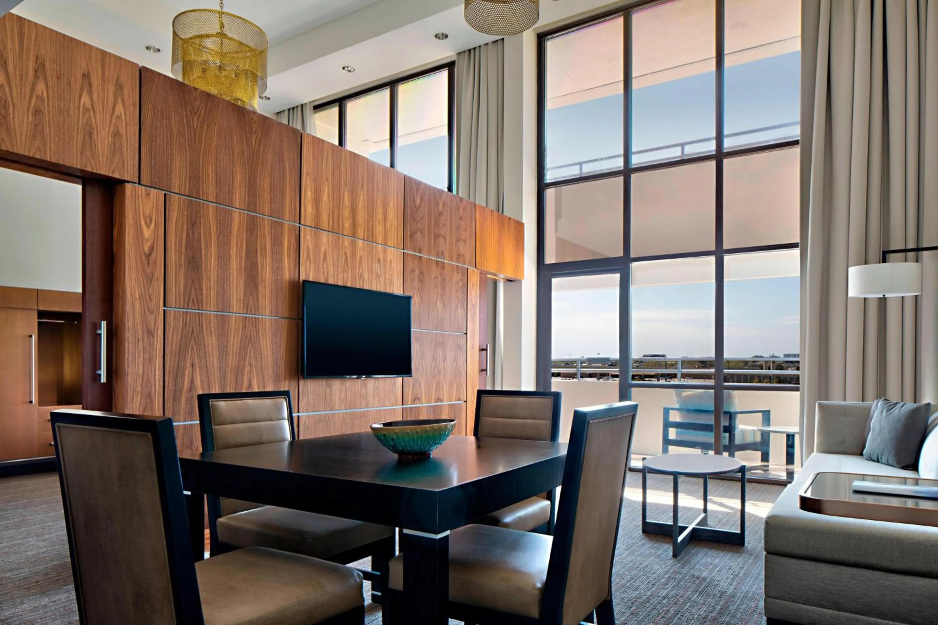 Living room in San Antonio Marriott Northwest Medical Center