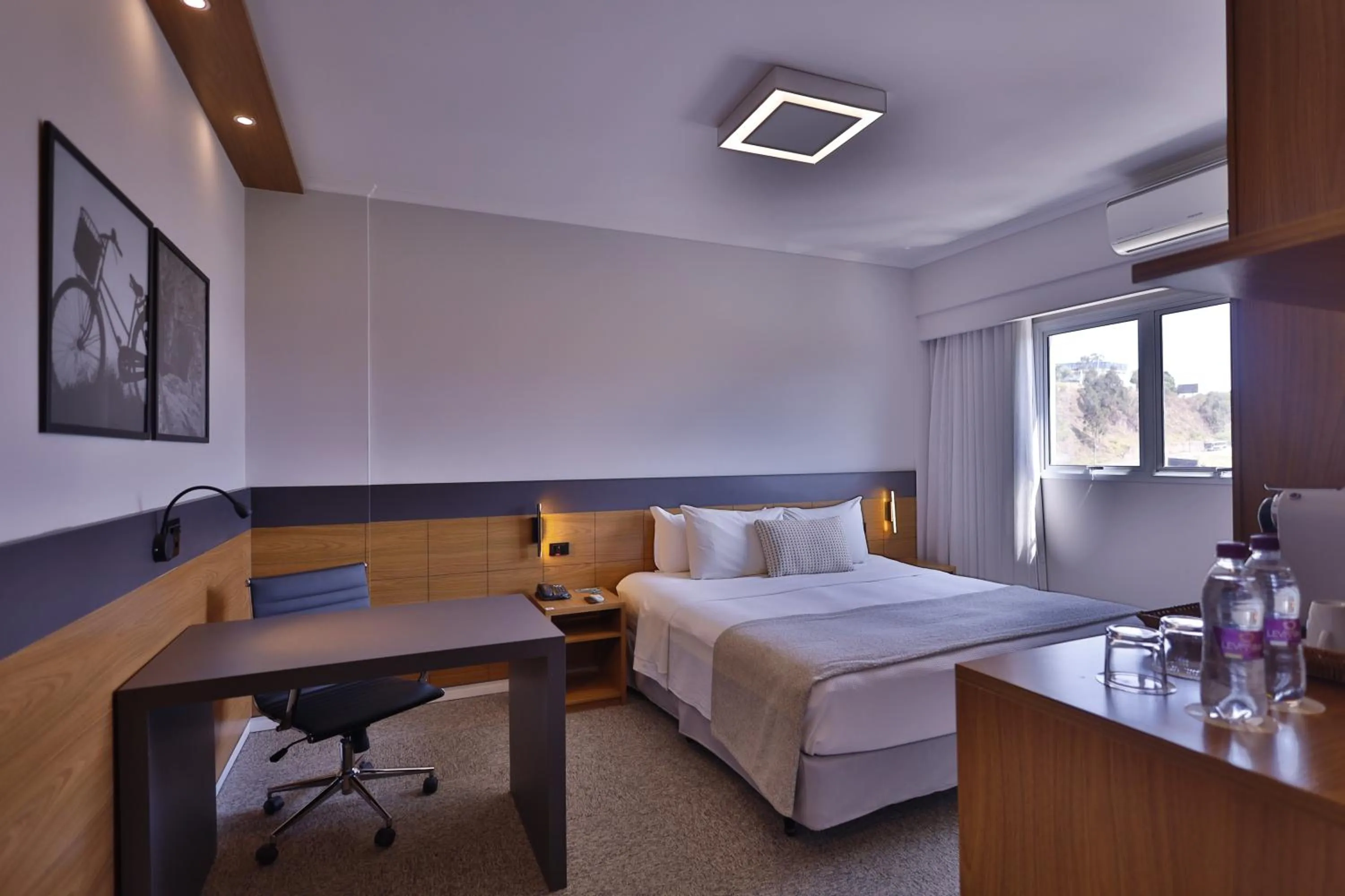 Bedroom, Bed in Quality Hotel Jundiaí