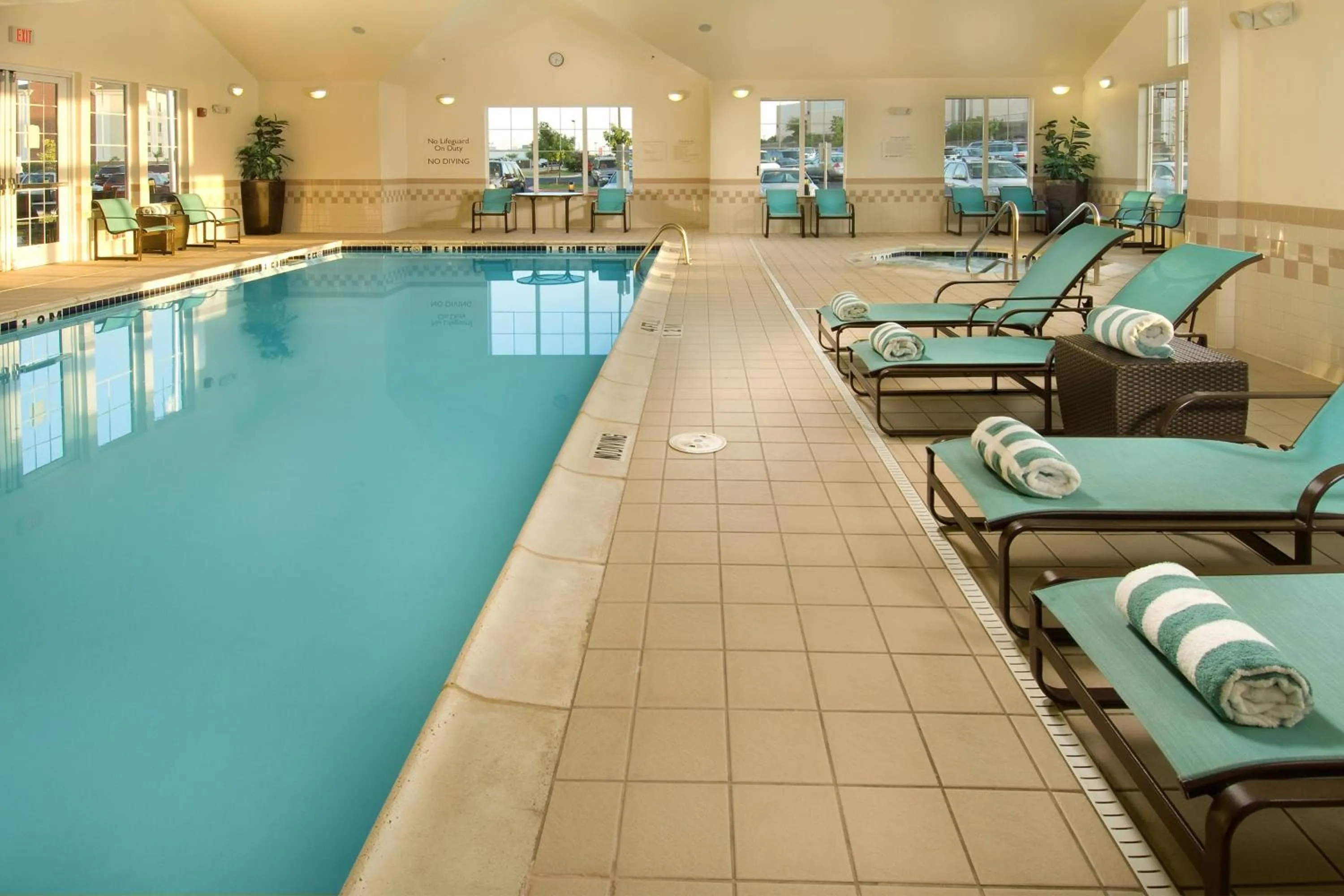 Swimming pool in Residence Inn by Marriott San Antonio SeaWorld / Lackland