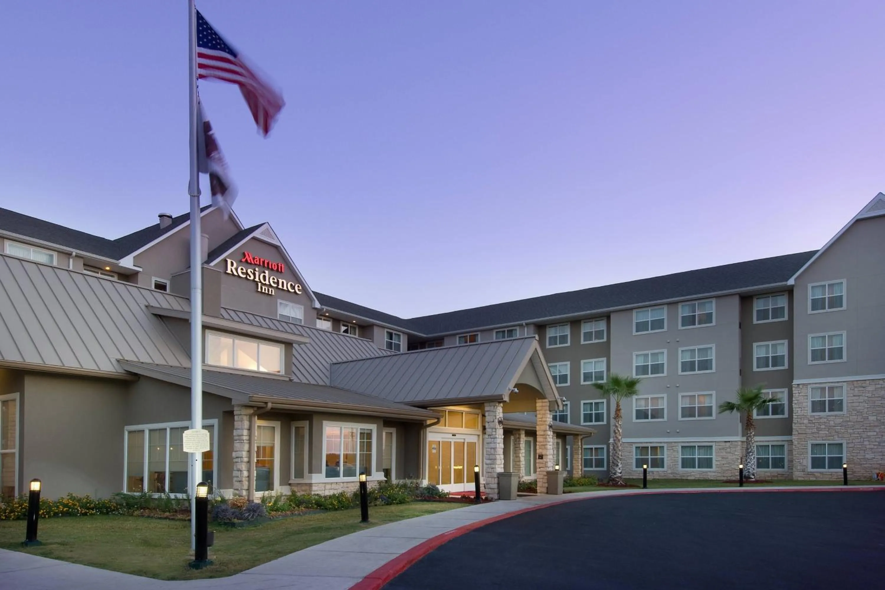 Property building in Residence Inn by Marriott San Antonio SeaWorld / Lackland