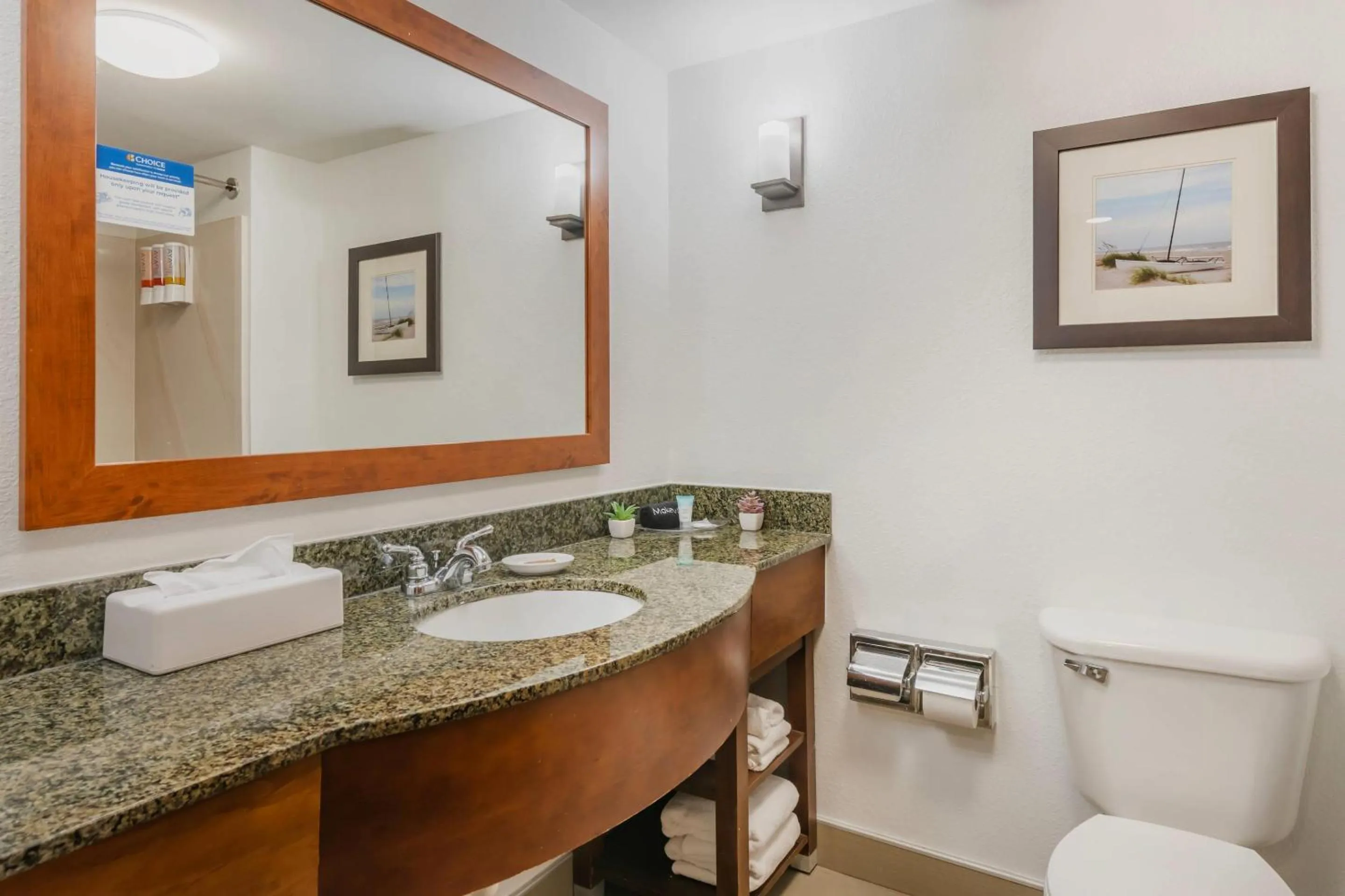 Bedroom in Surf and Sand Fernandina Beach at Amelia Island, an Ascend Collection Hotel