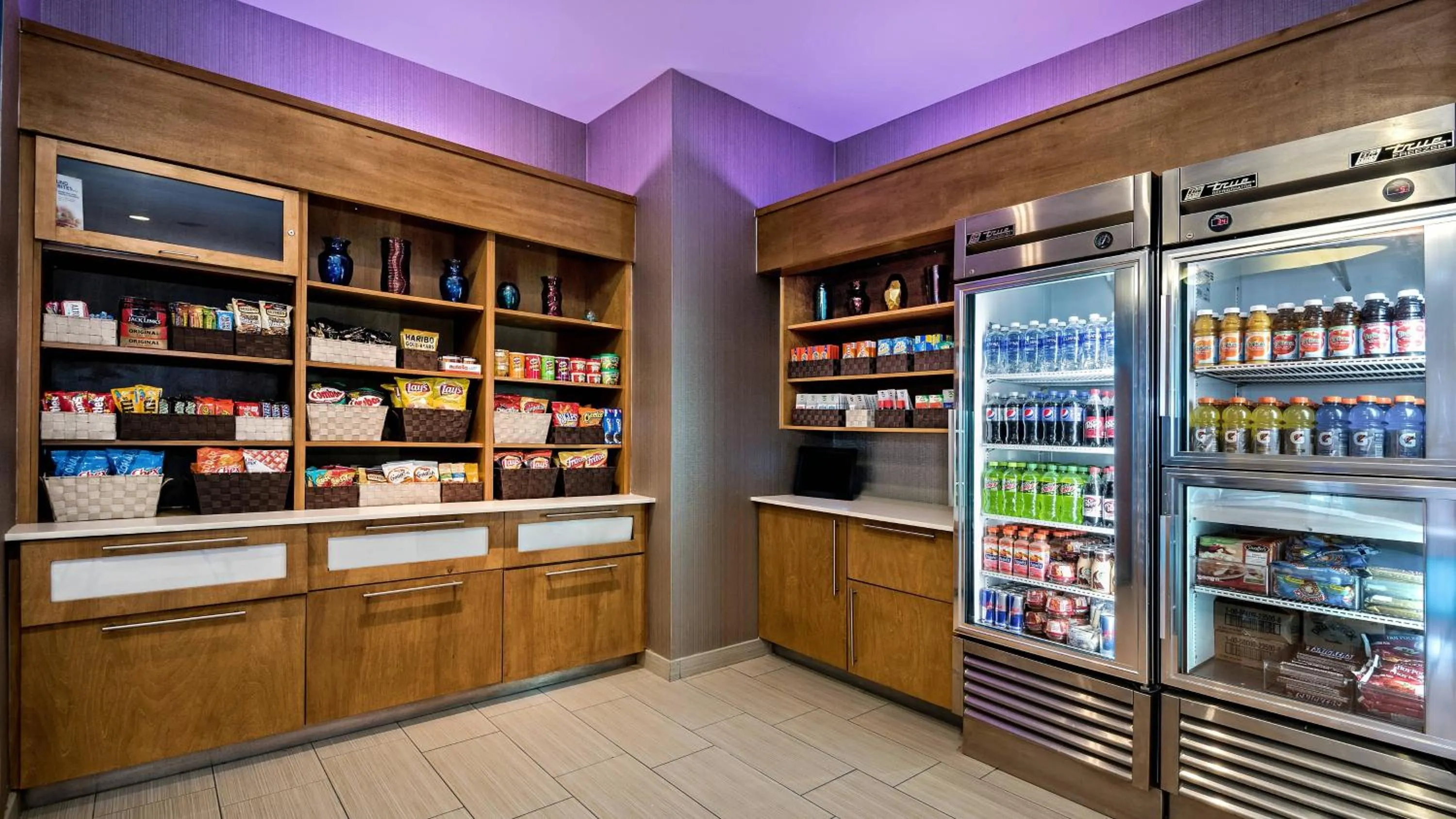Supermarket/grocery shop in SpringHill Suites by Marriott San Antonio SeaWorld®/Lackland