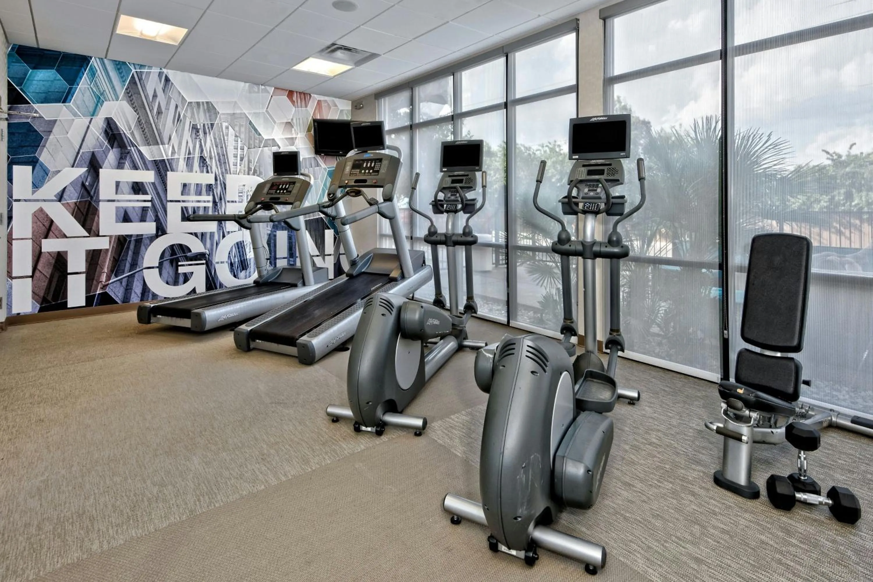 Fitness centre/facilities in SpringHill Suites by Marriott San Antonio SeaWorld®/Lackland