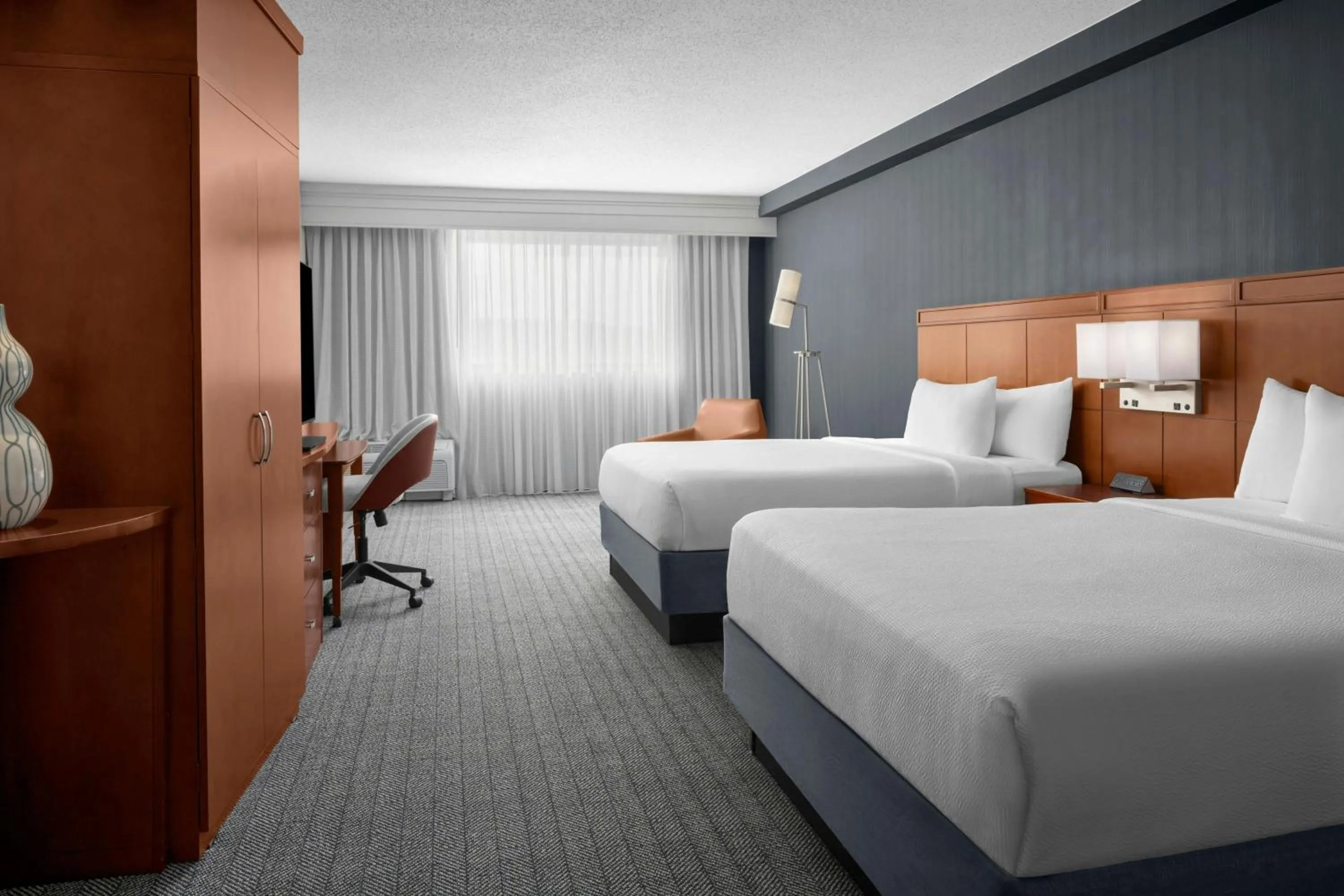 Photo of the whole room, Bed in Courtyard by Marriott San Antonio Six Flags at The RIM