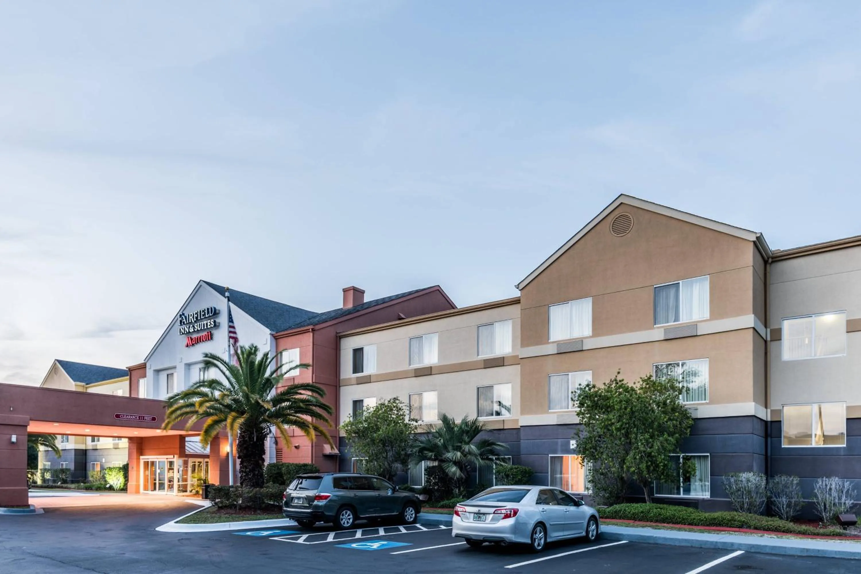 Property building in Fairfield Inn & Suites Savannah I-95 South