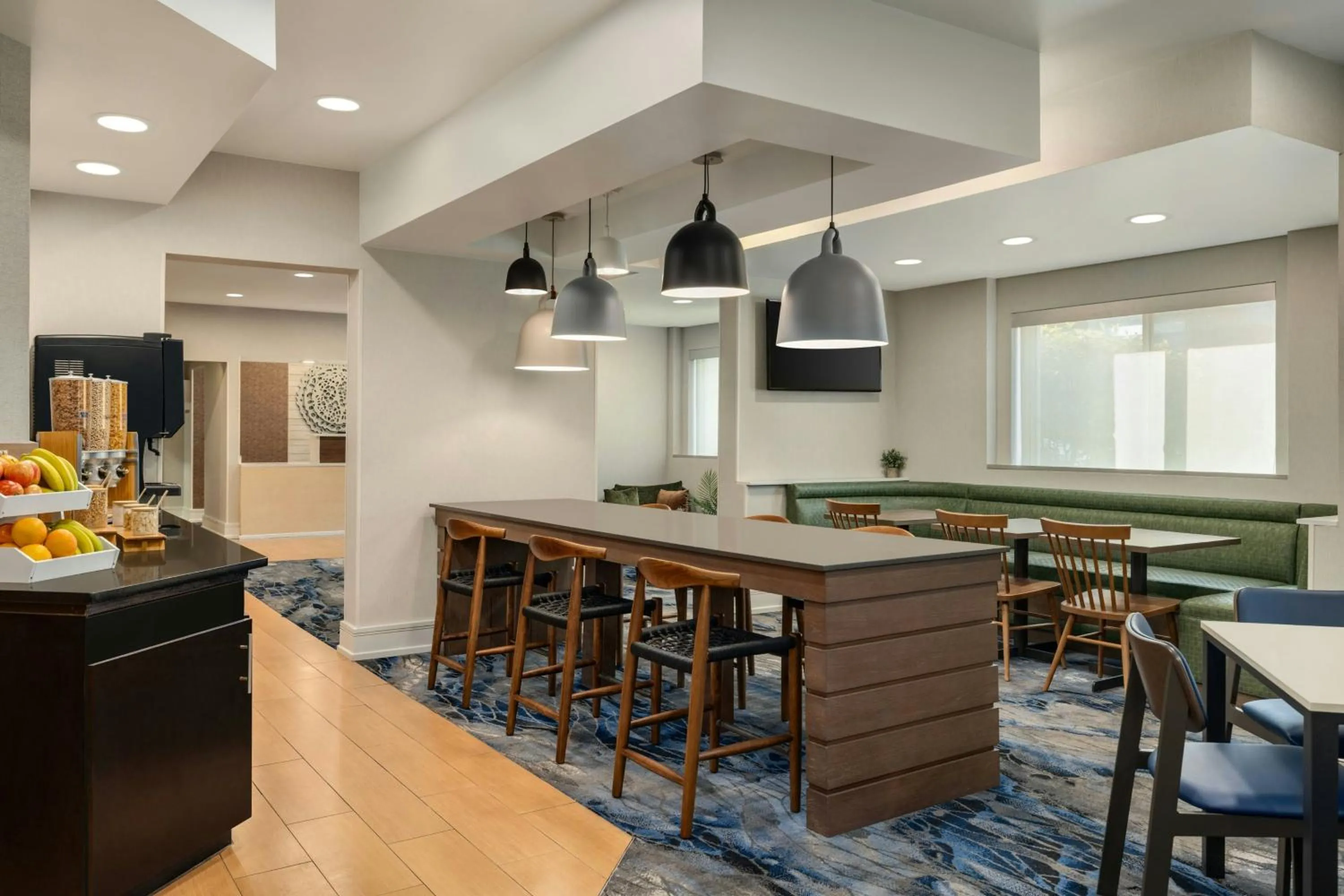 Breakfast in Fairfield Inn & Suites Savannah I-95 South