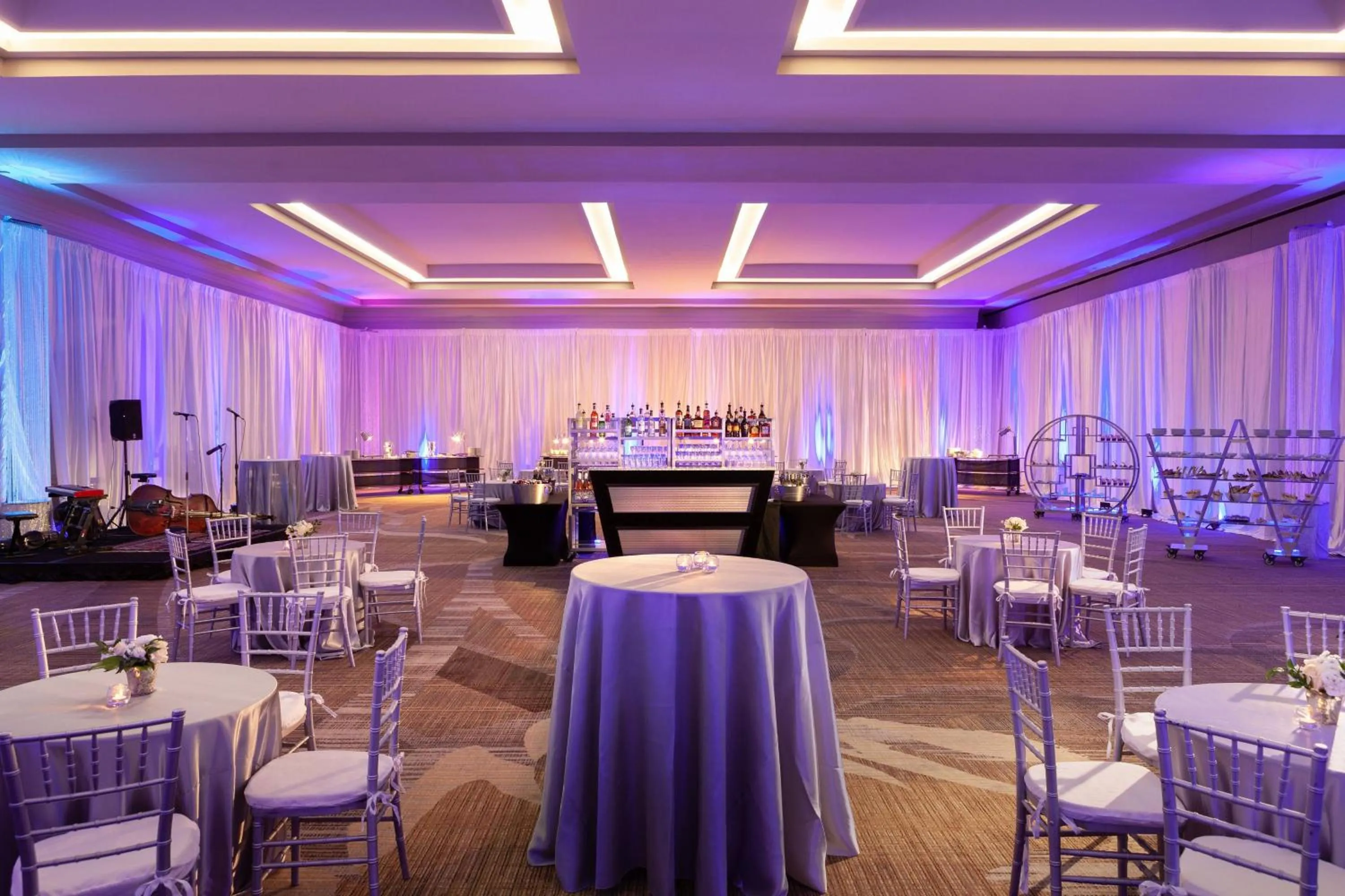 Lobby or reception in Marriott Savannah Riverfront
