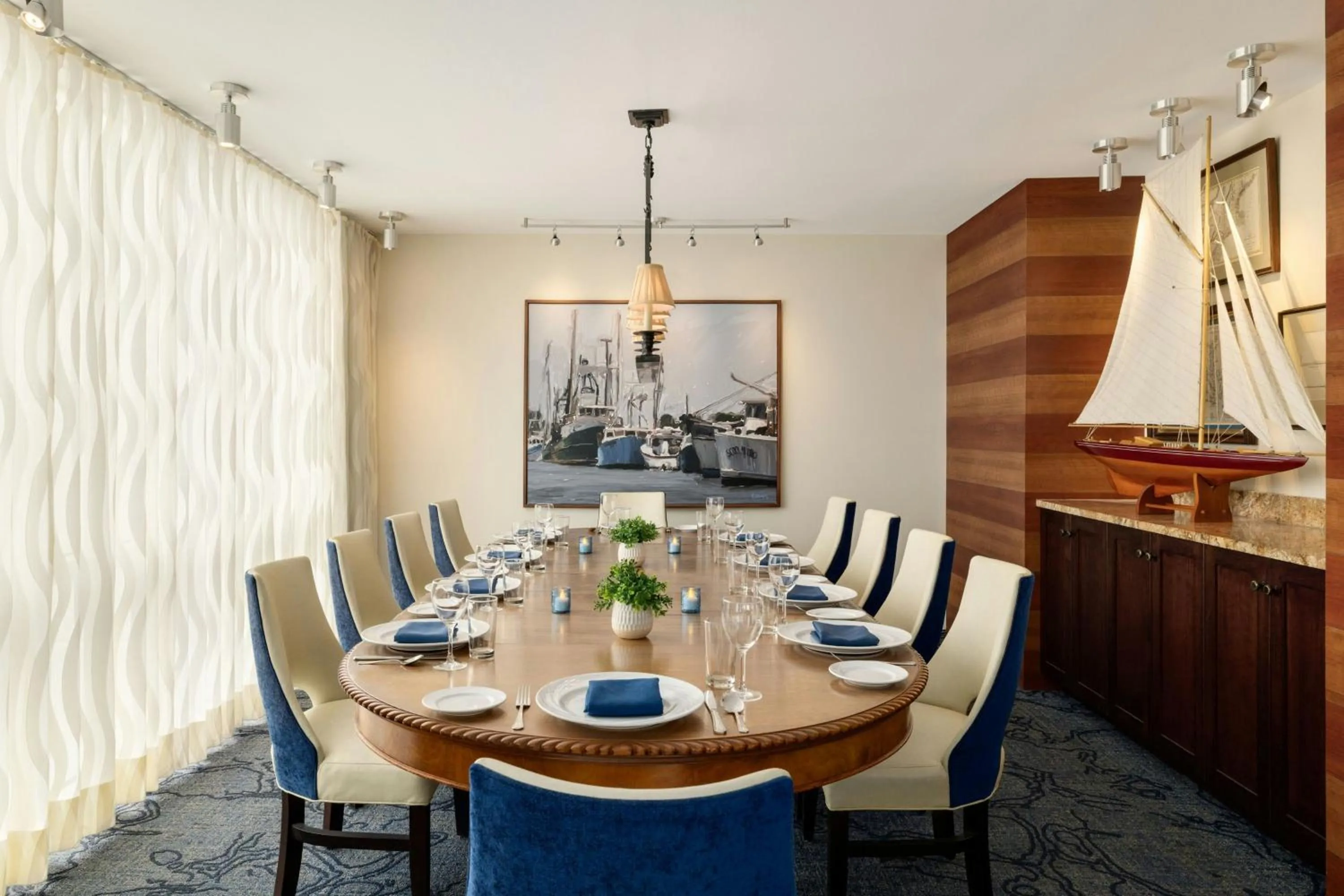 Restaurant/places to eat in Courtyard by Marriott Ocean City Oceanfront