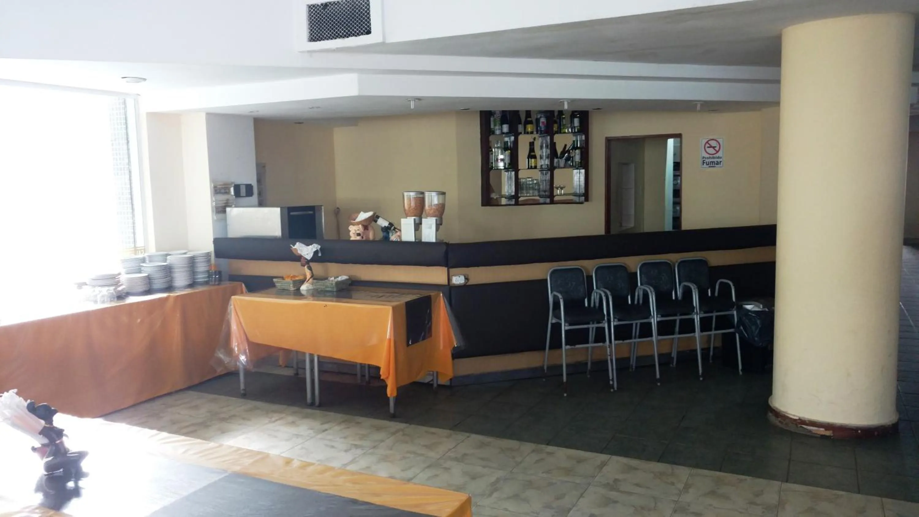 Lounge or bar in San Remo World Hotel