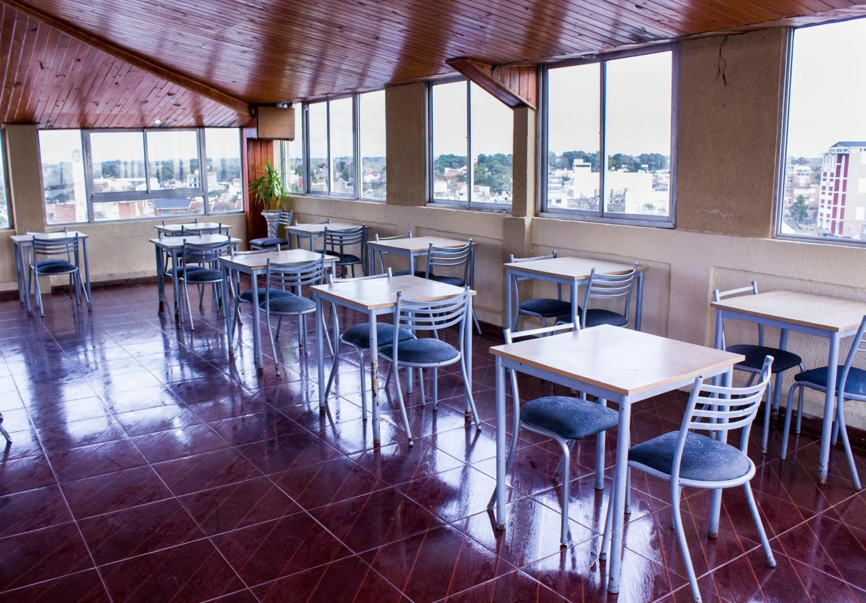 Lounge or bar in San Remo World Hotel