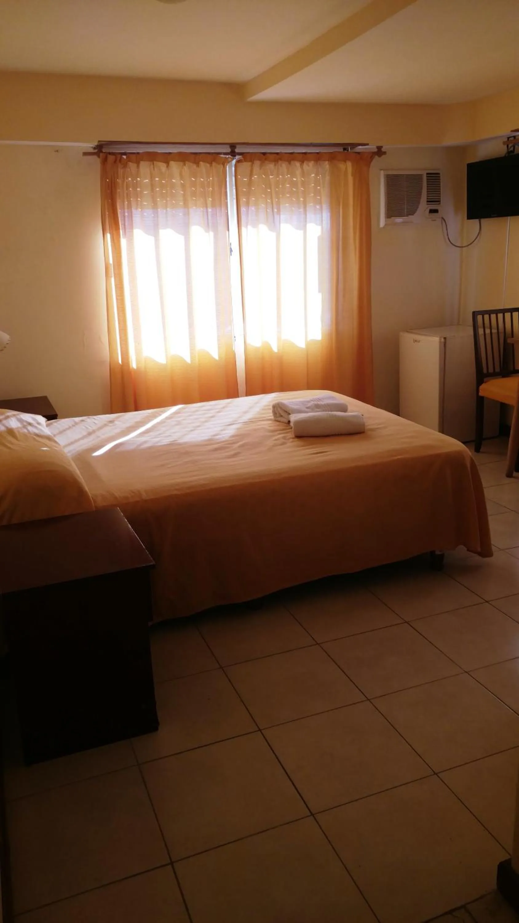 Bedroom, Bed in San Remo World Hotel