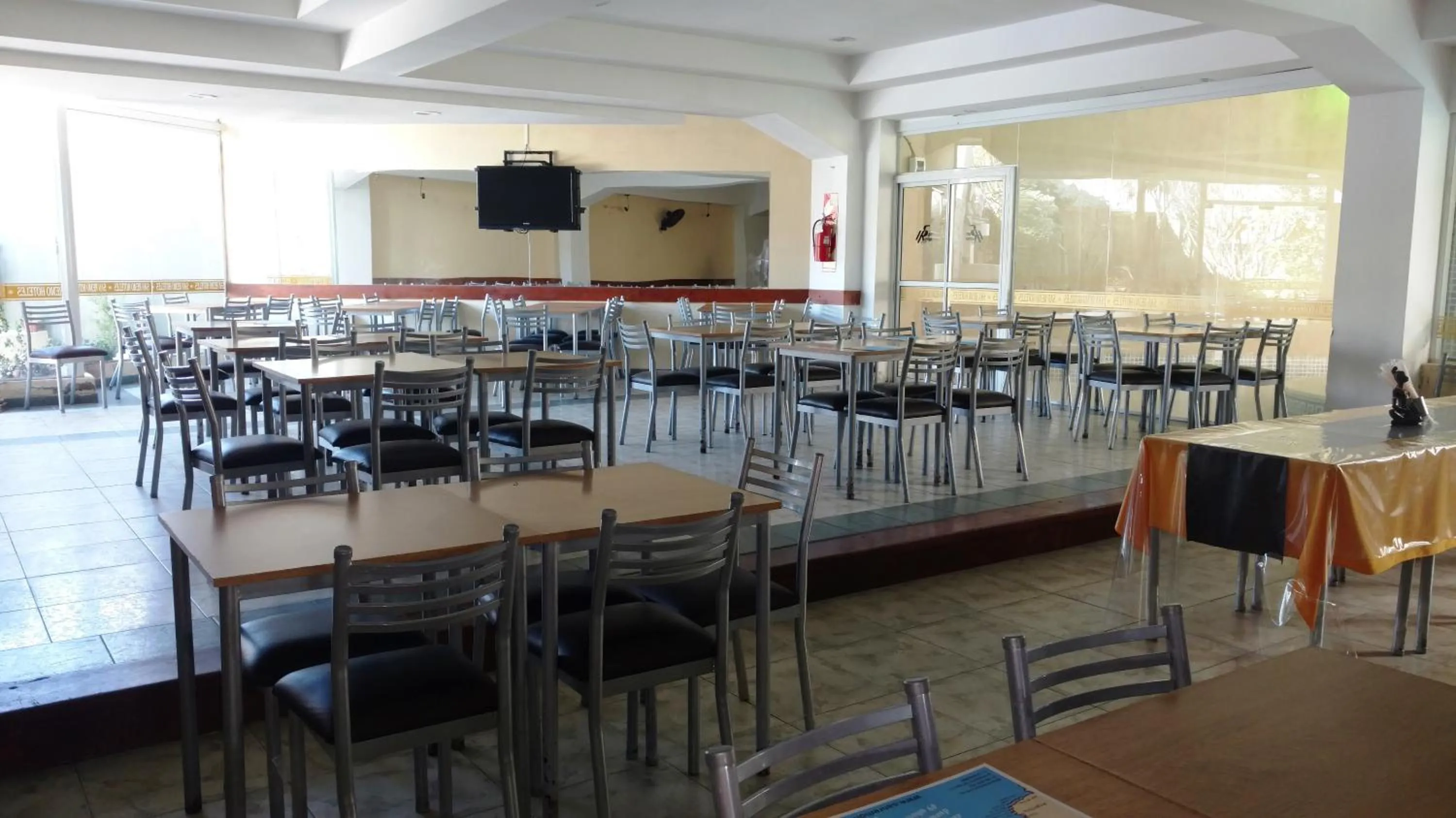 Restaurant/places to eat in San Remo World Hotel