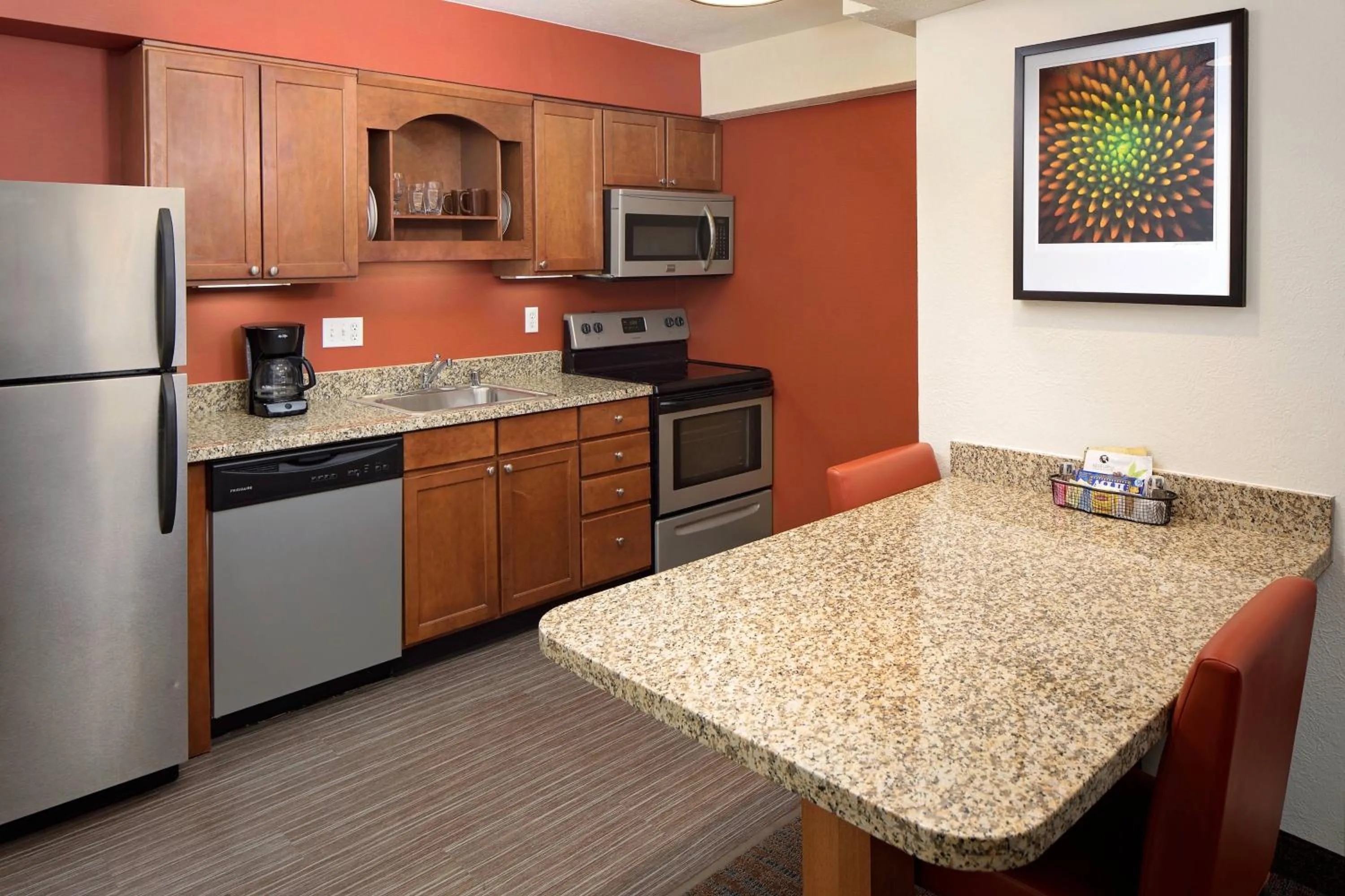 Kitchen or kitchenette in Residence Inn Louisville East