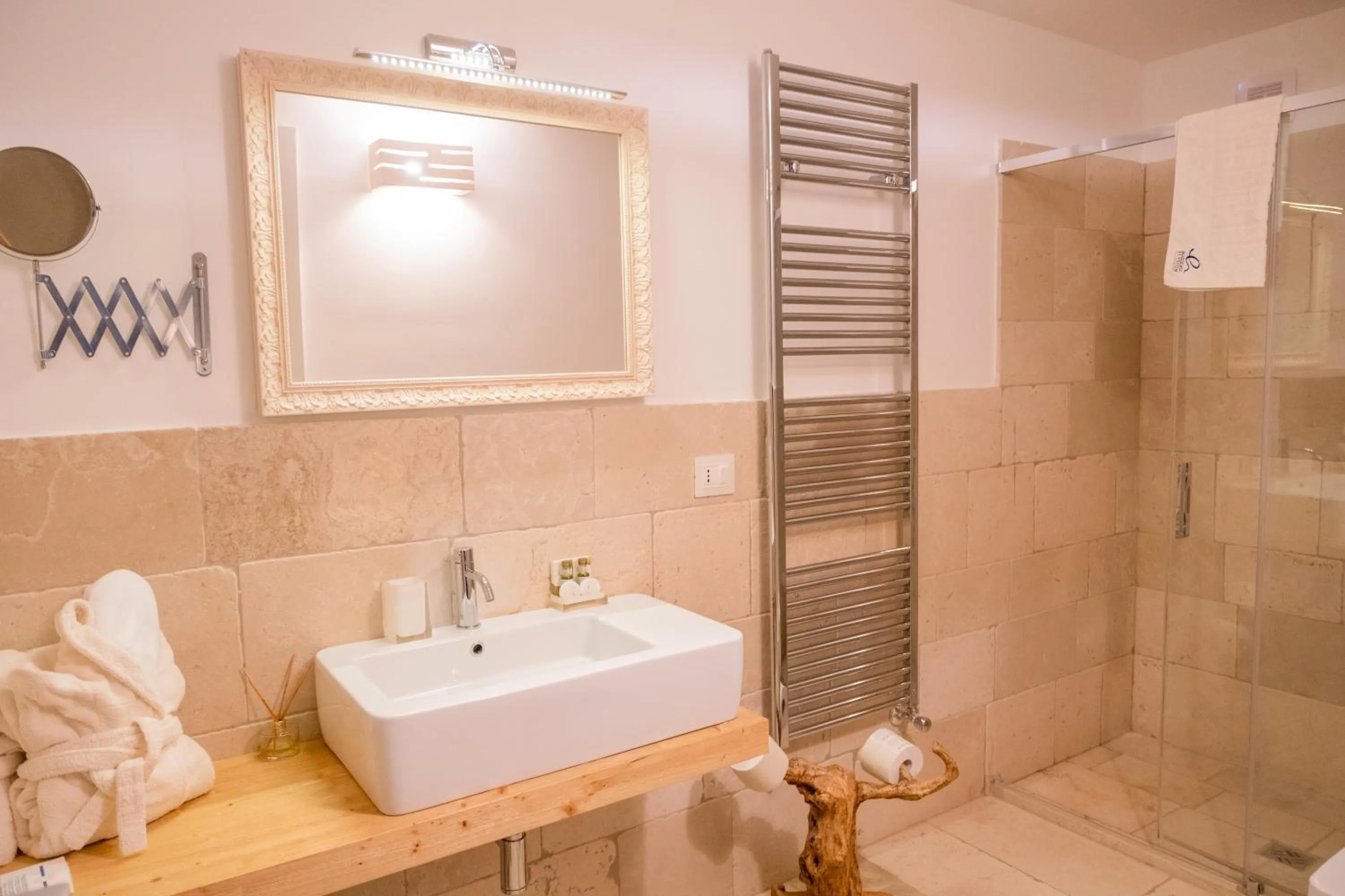 Shower in Masseria Elysium