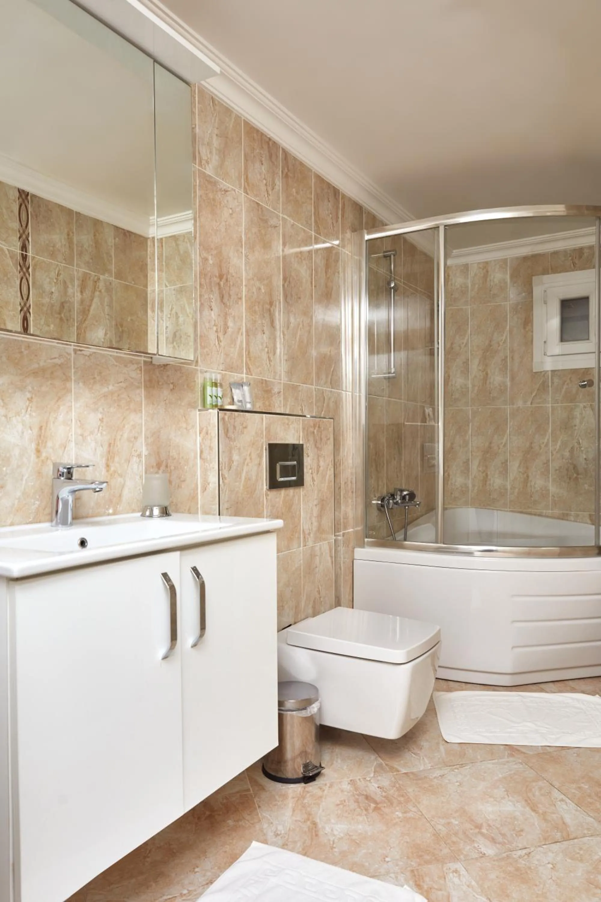 Bathroom in Tarabya Suites