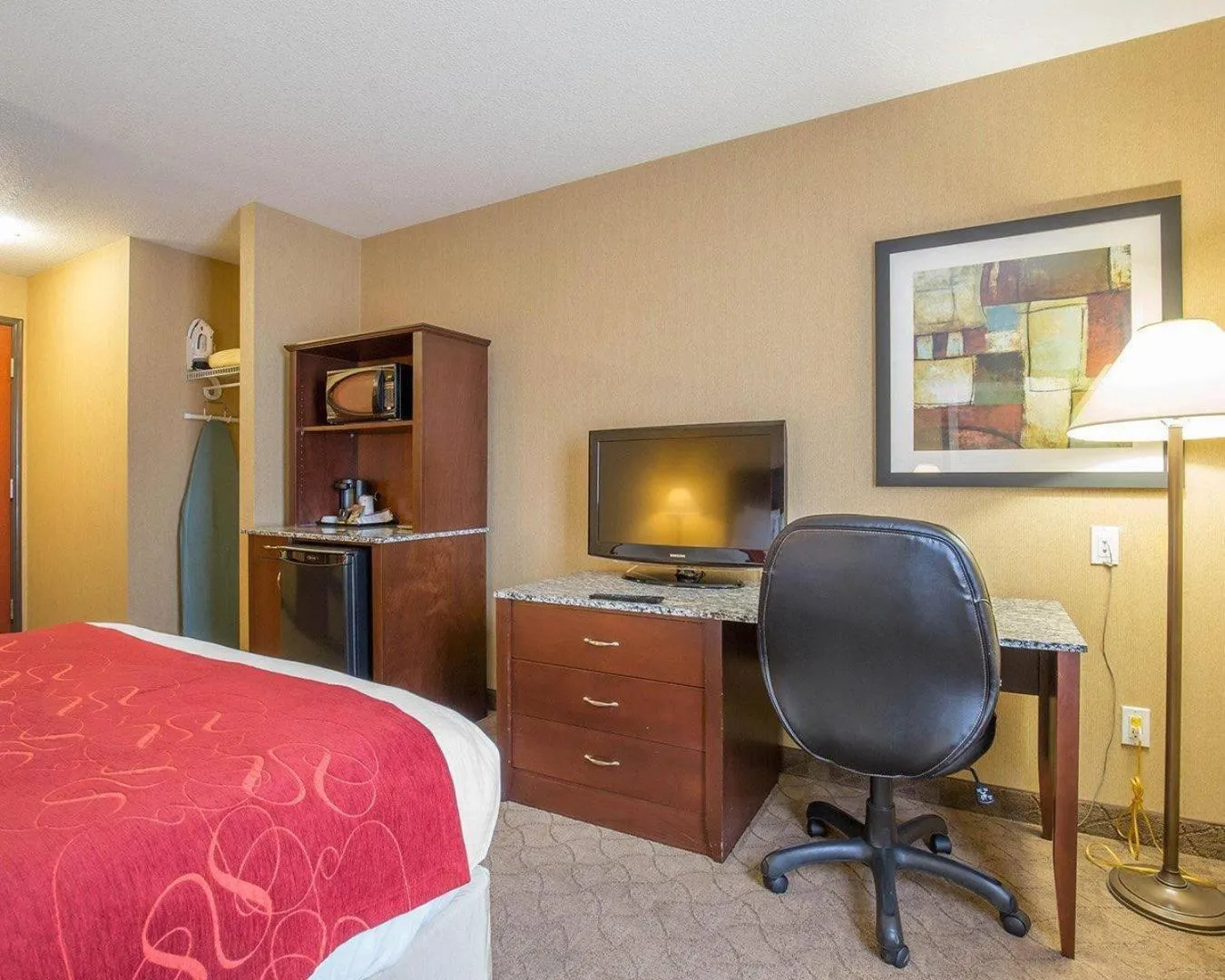 Bedroom, Bed in Comfort Inn & Suites