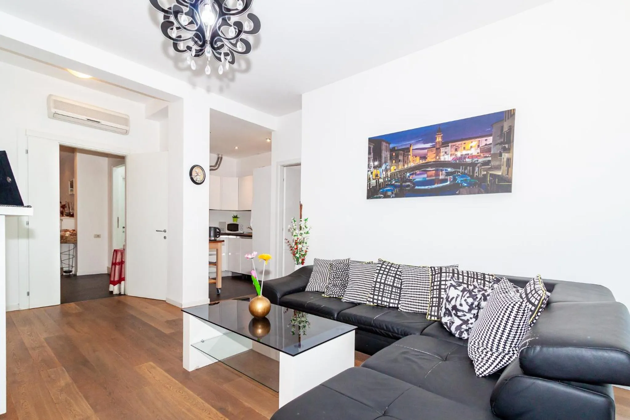 Seating area in Ca' Rebeka Venice - Atika & Atif